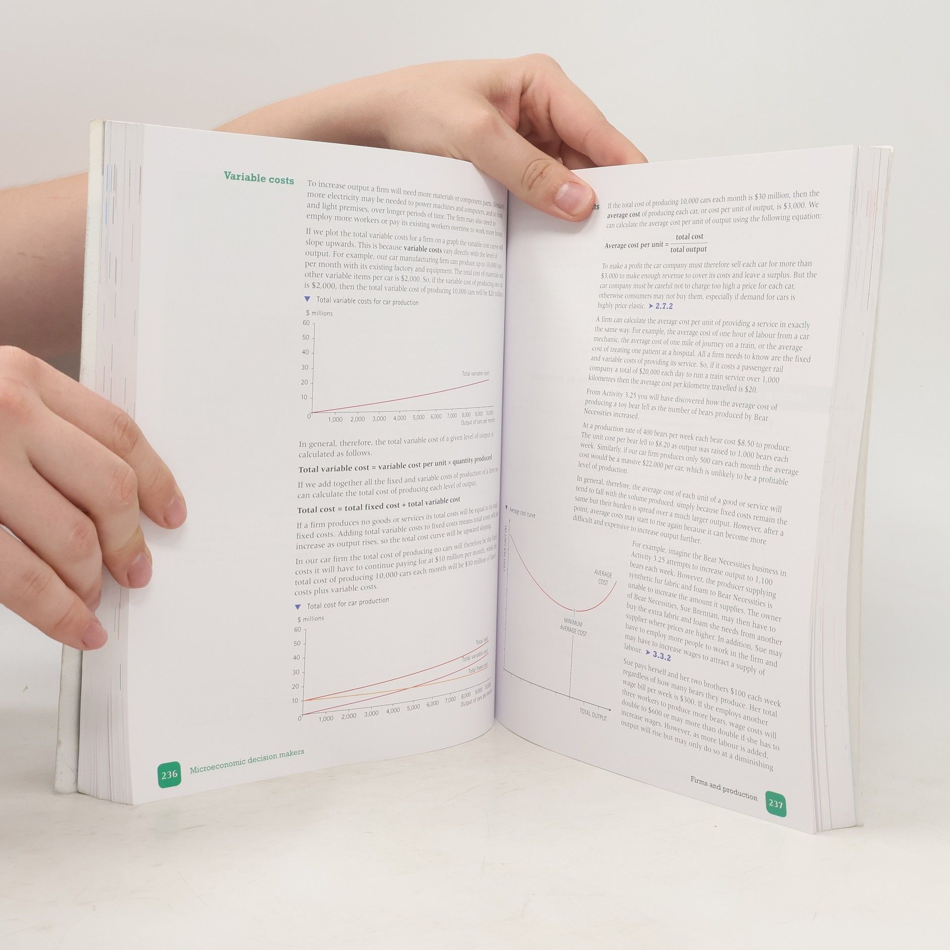 Dan Moynihan Complete Economics for Cambridge IGCSE® and O Level