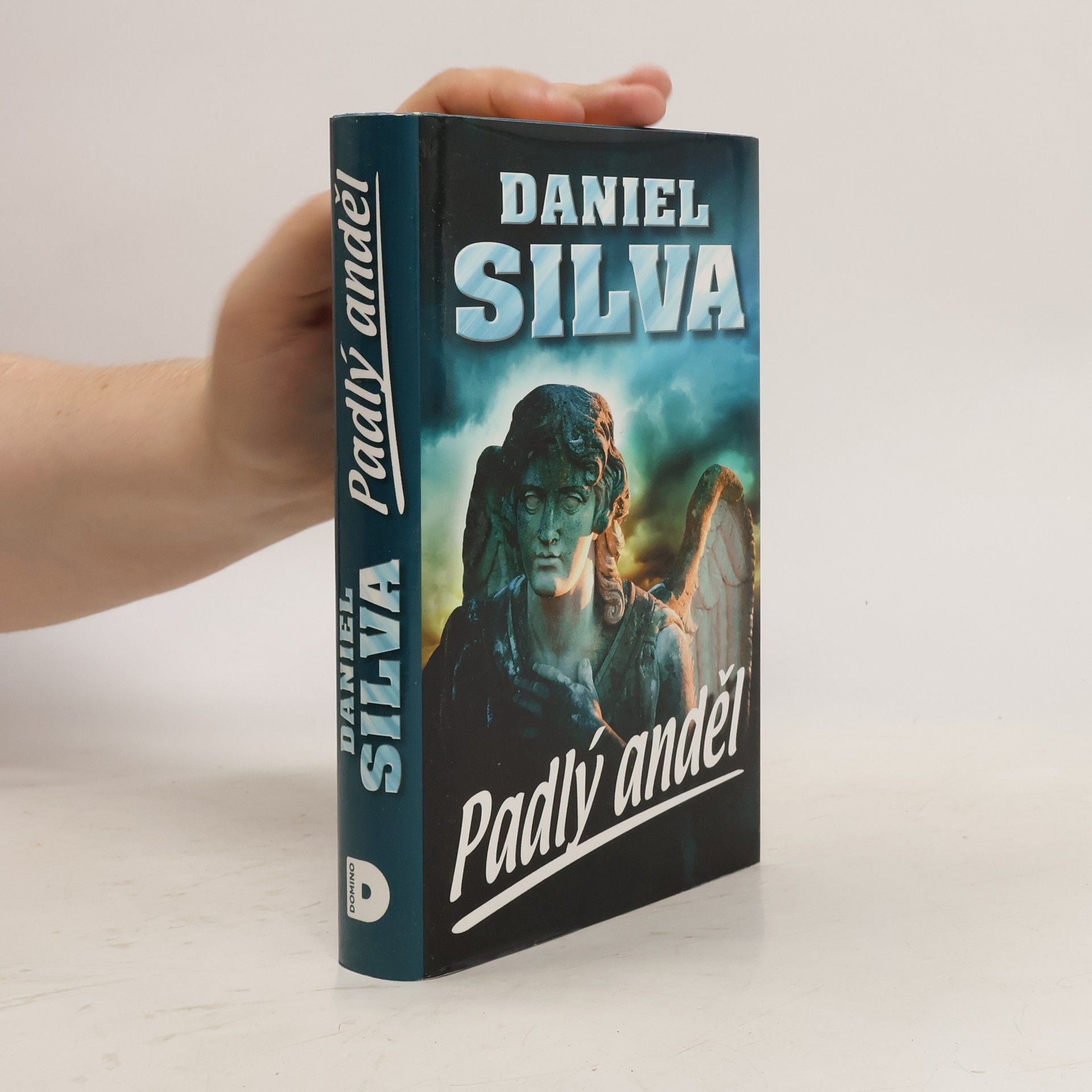 Daniel Silva Padlý anděl