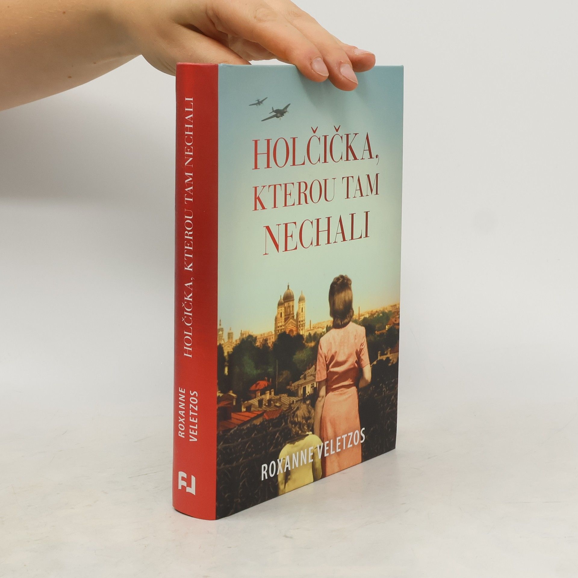 Roxanne Veletzos Holčička, kterou tam nechali