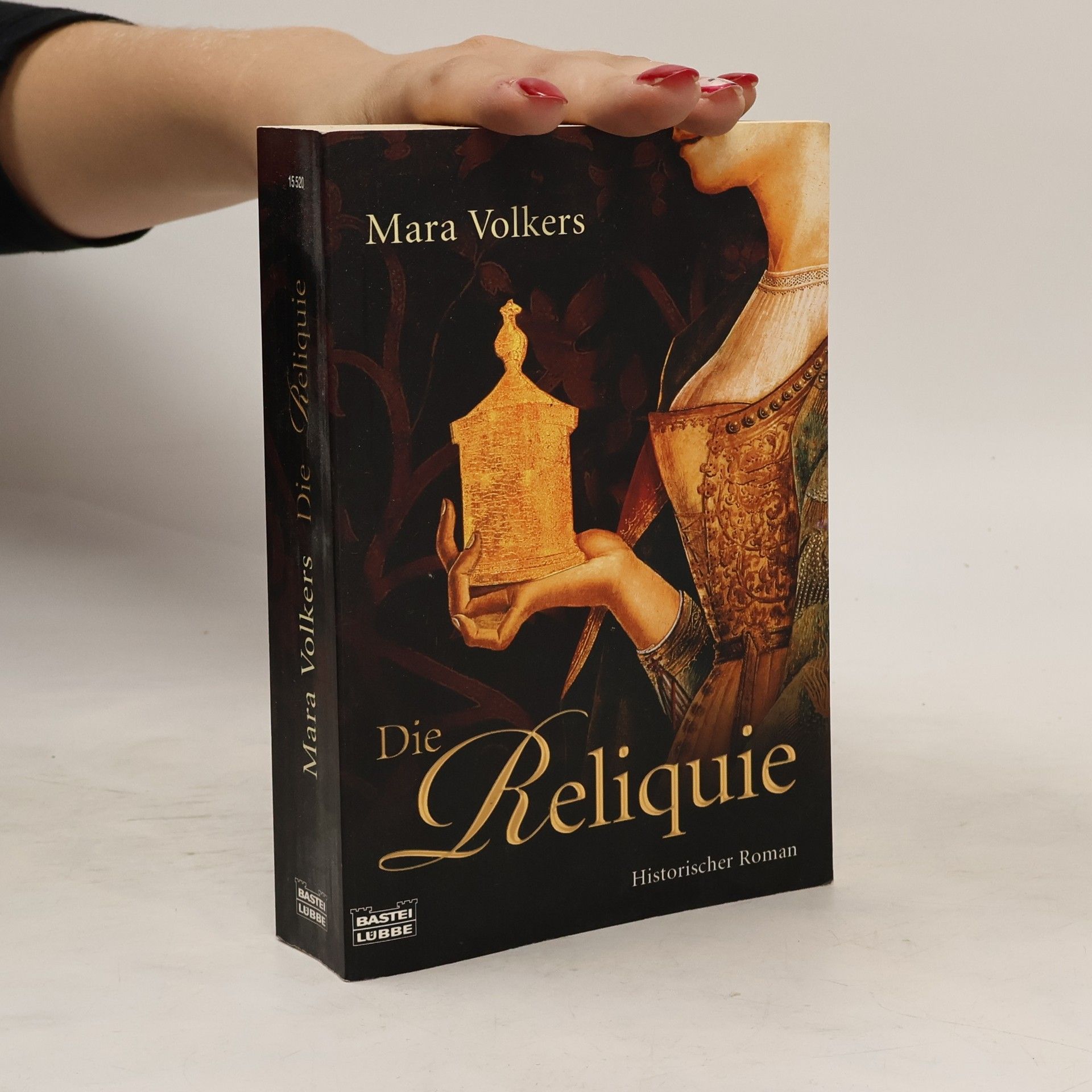 Mara Volkers The Reliquie