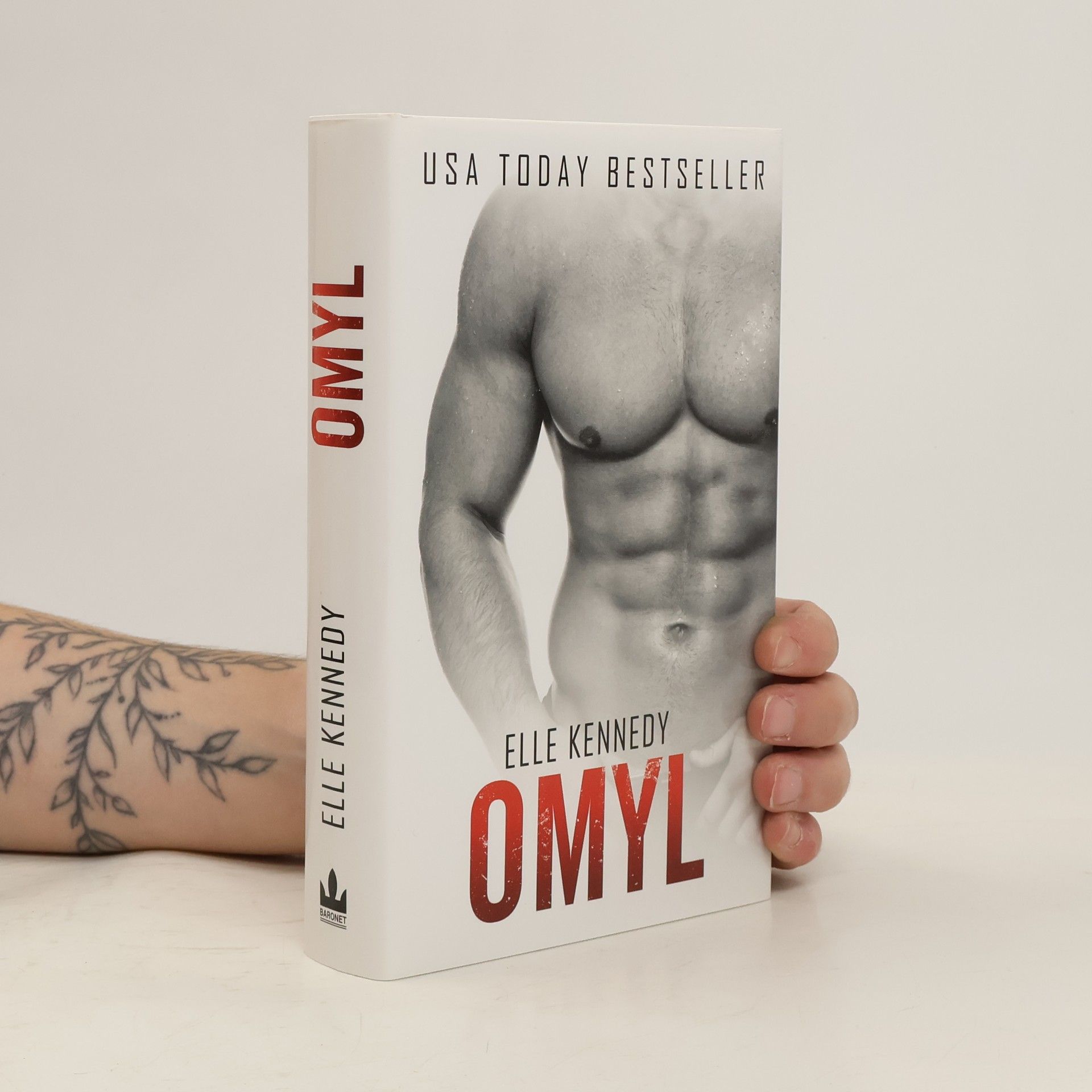 Elle Kennedy Omyl. Cyklus Off-Campus 2
