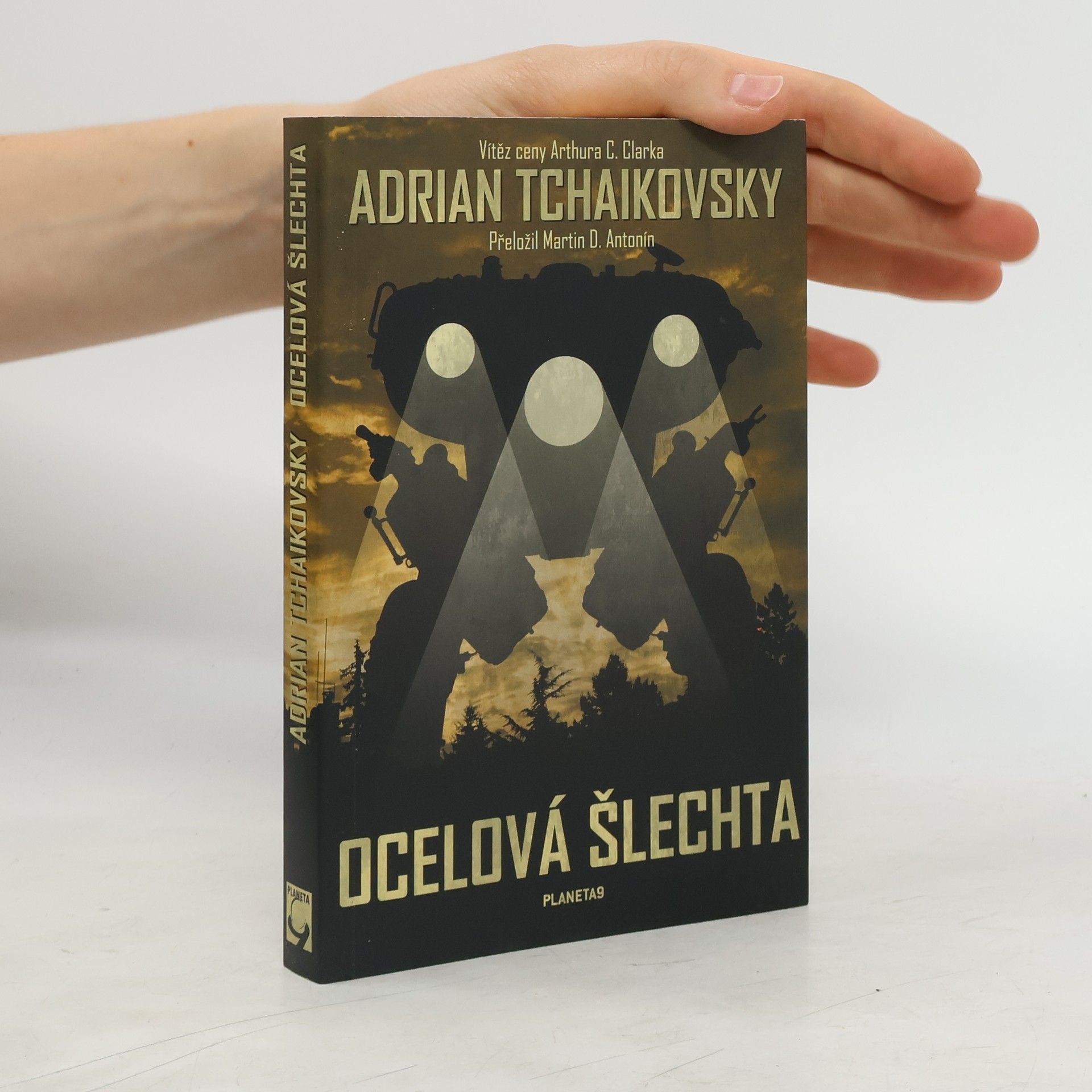 Adrian Tchaikovsky Ocelová šlechta
