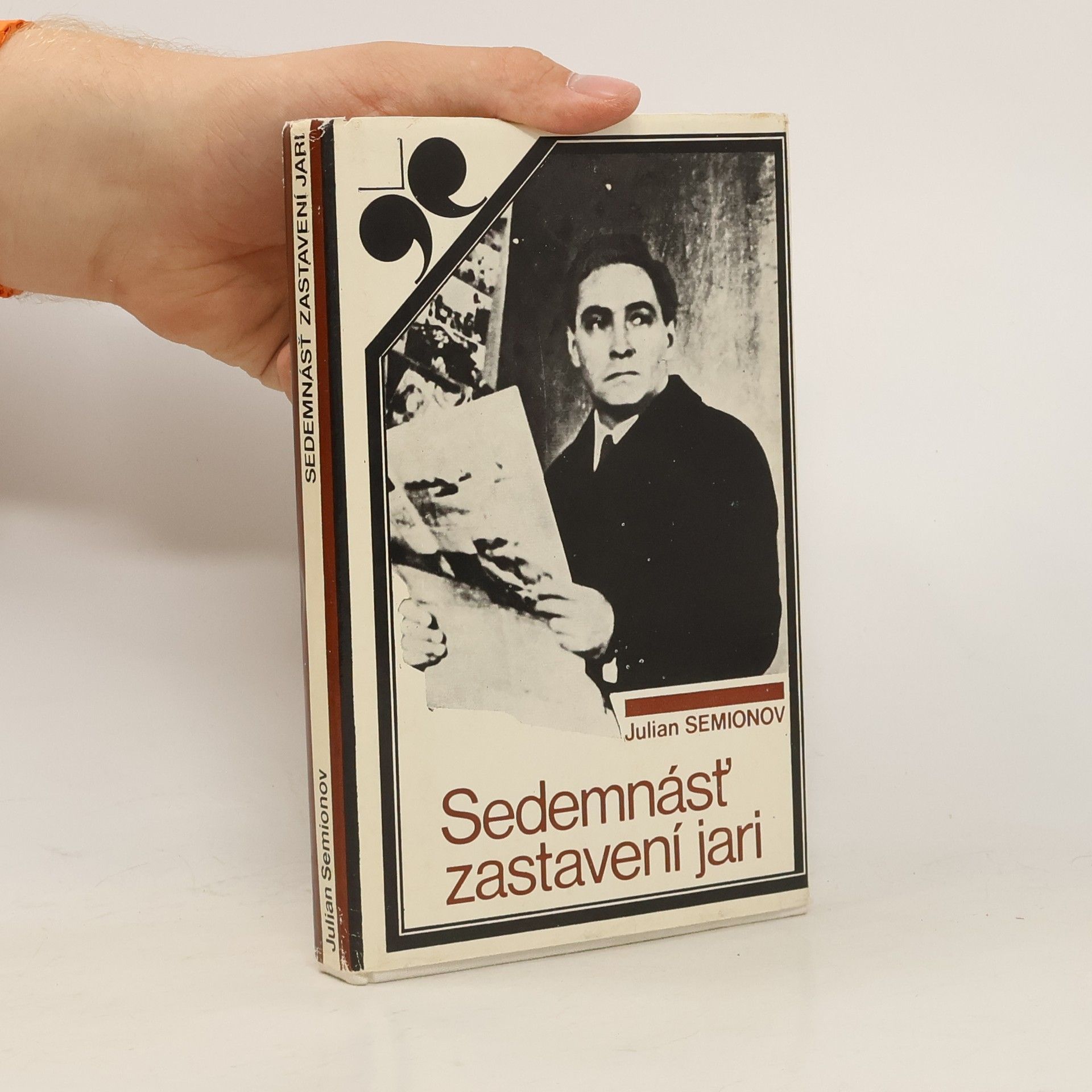 Julian Semionov Sedemnásť zastavení jari