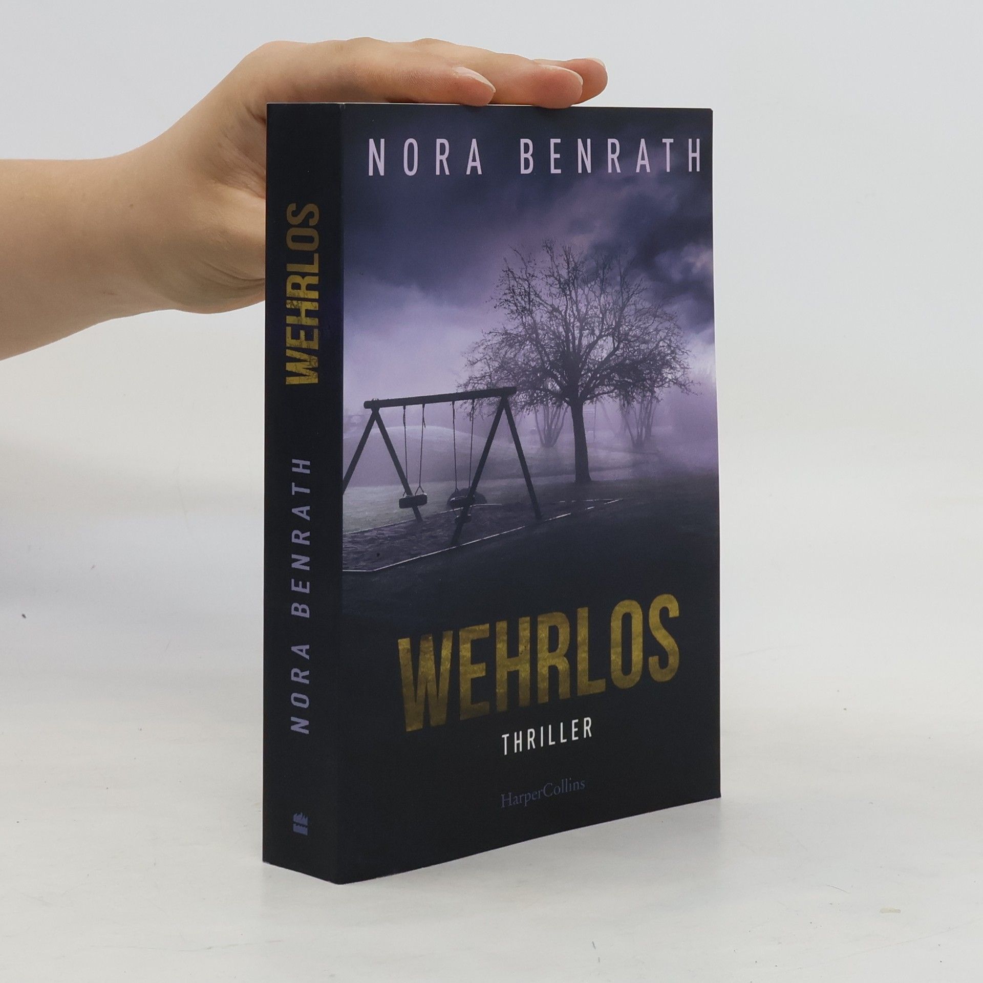 Nora Benrath Wehrlos