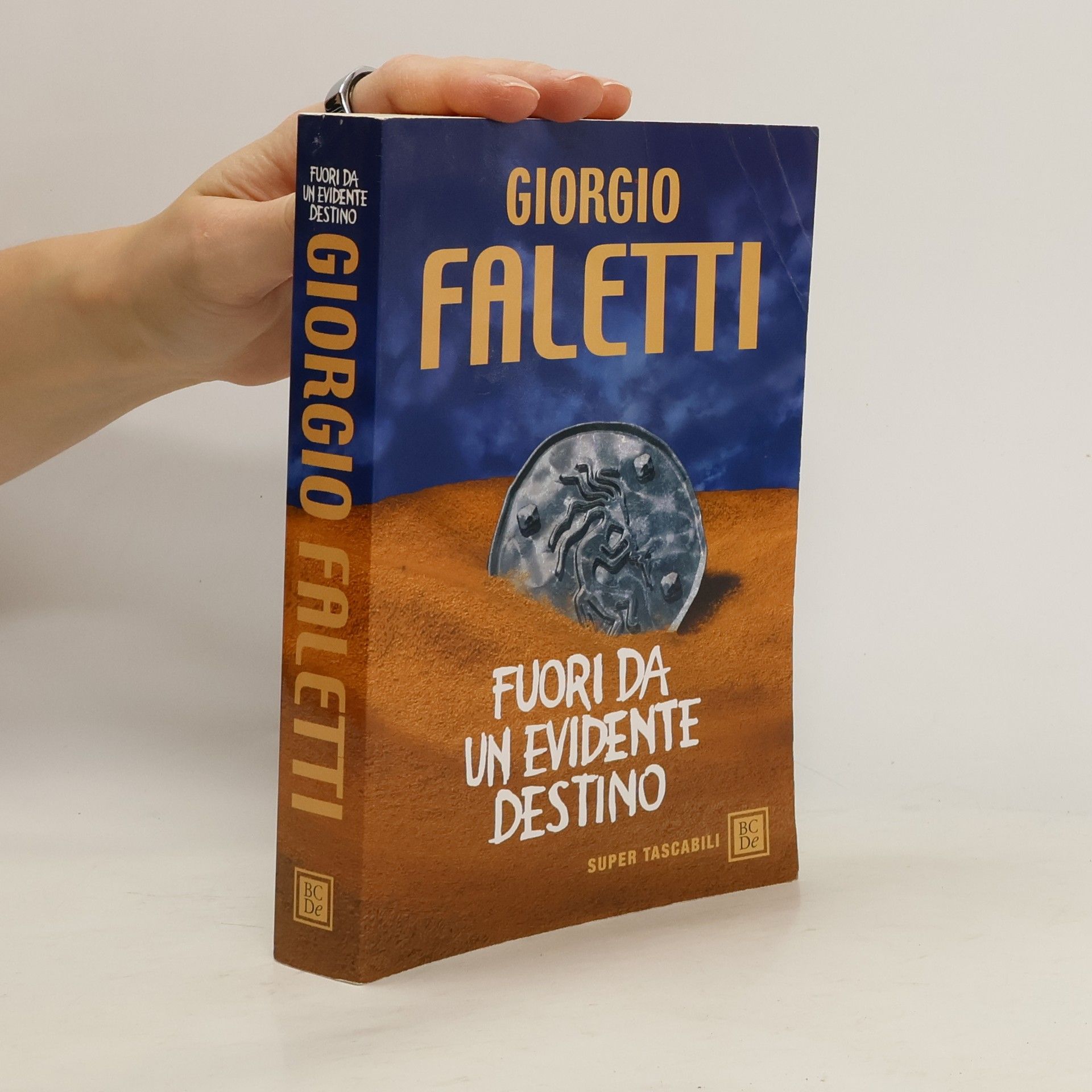 Fuori da un evidente destino