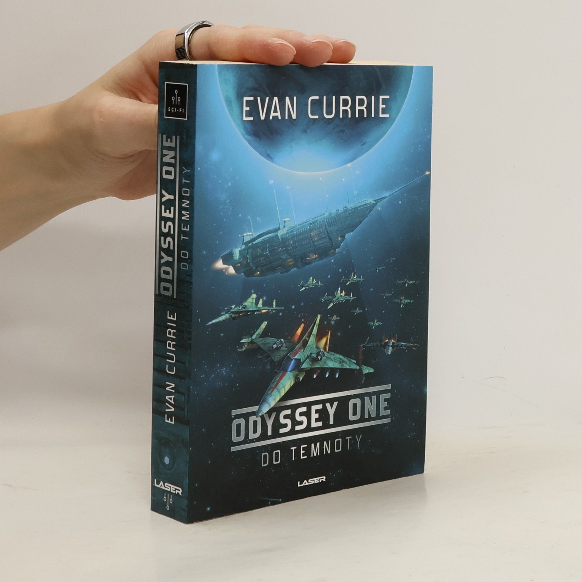 Evan Currie Odyssey one. Do temnoty