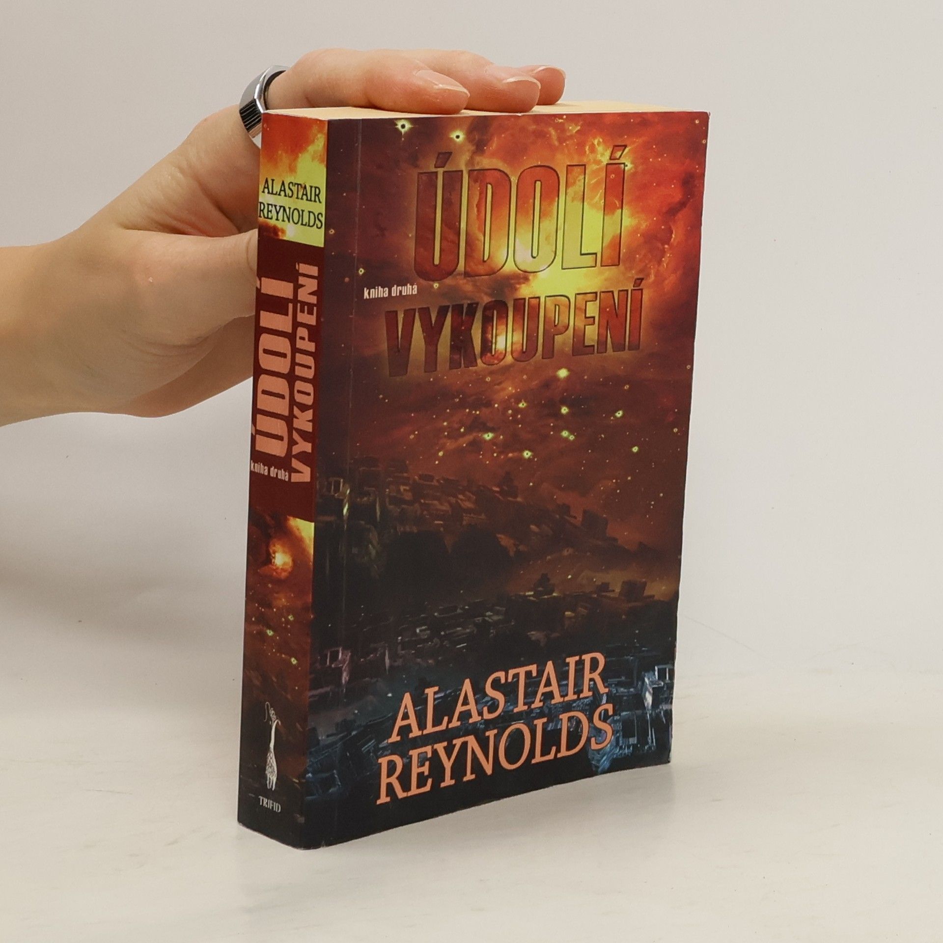 Alastair Reynolds Údolí vykoupení. Kniha druhá