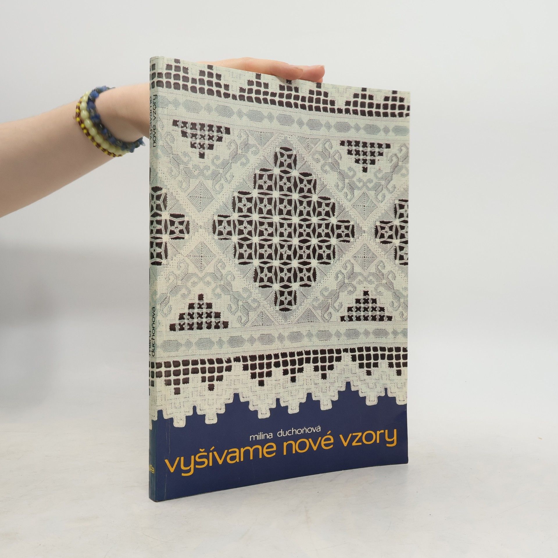 Milina Duchoňová Vyšívame nové vzory