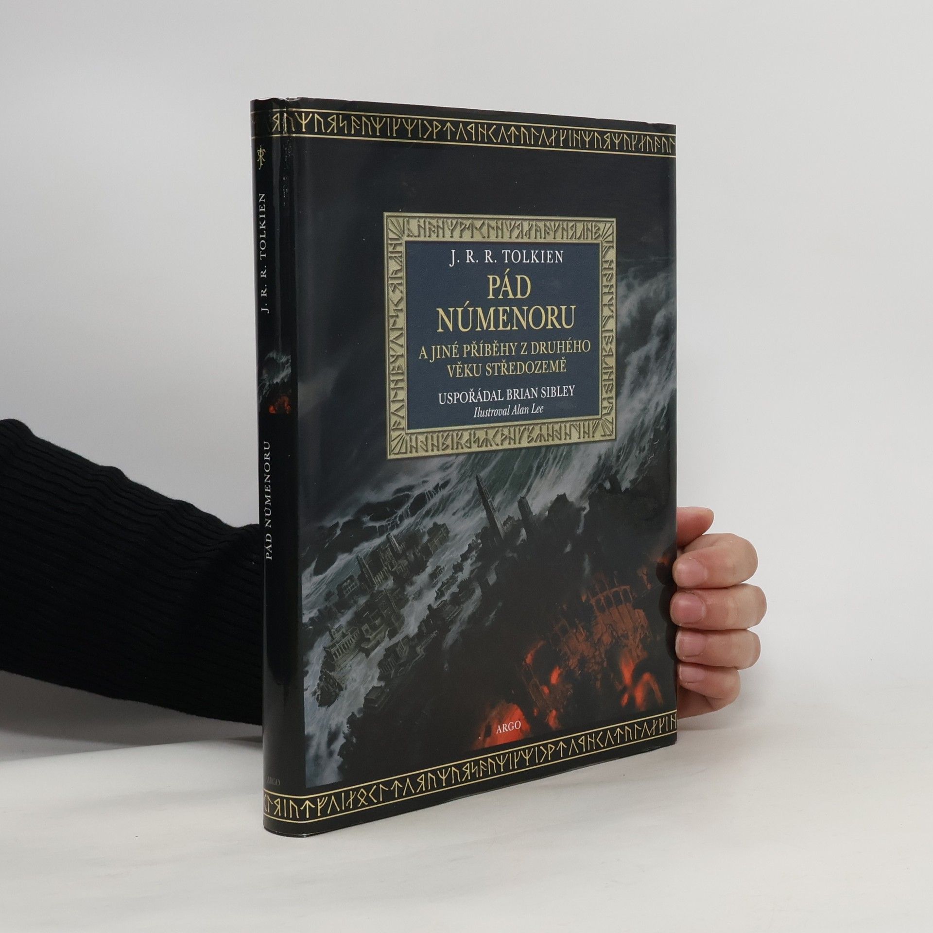 J. R. R. Tolkien Pád Númenoru a jiné příběhy z druhého věku Středozemě