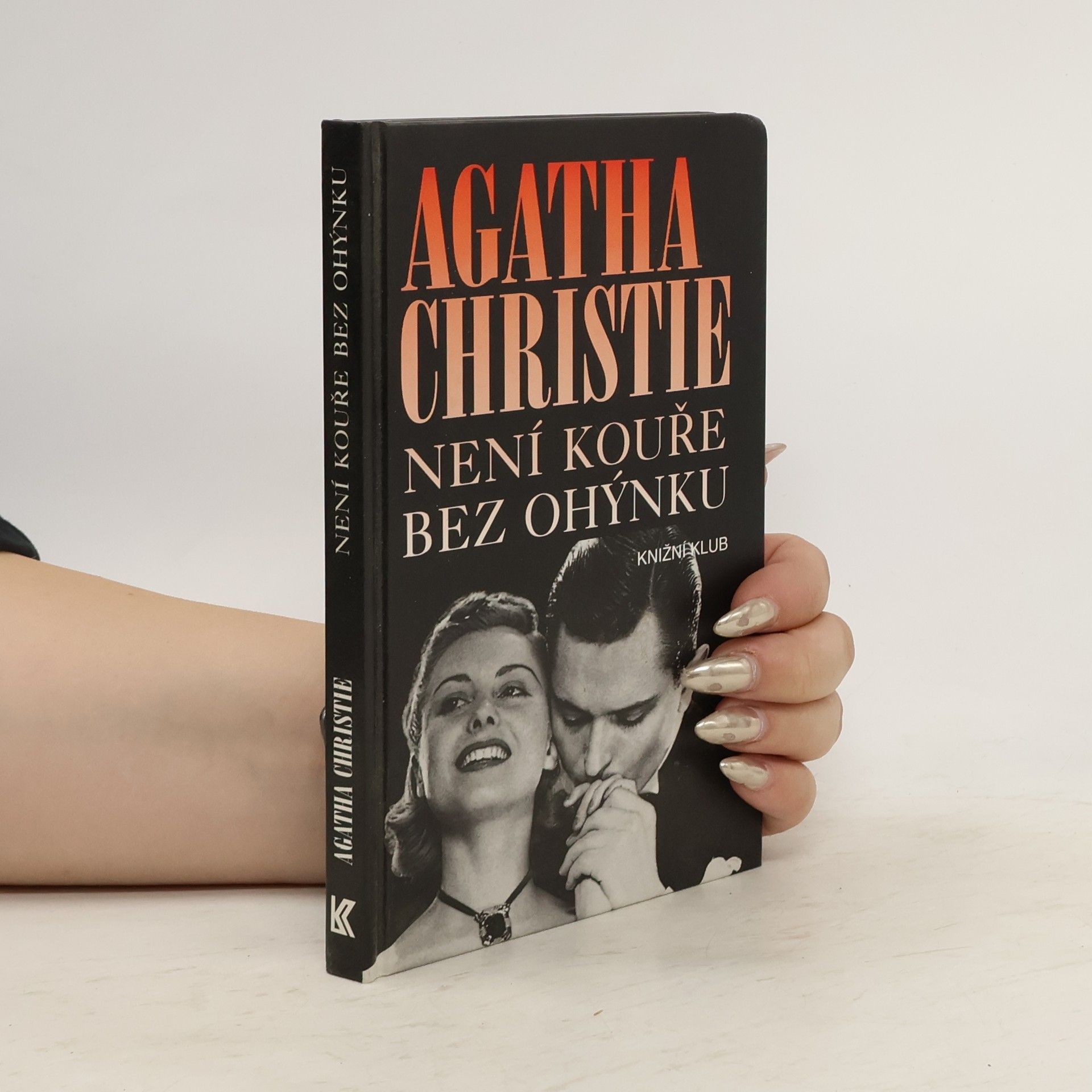 Agatha Christie Není kouře bez ohýnku