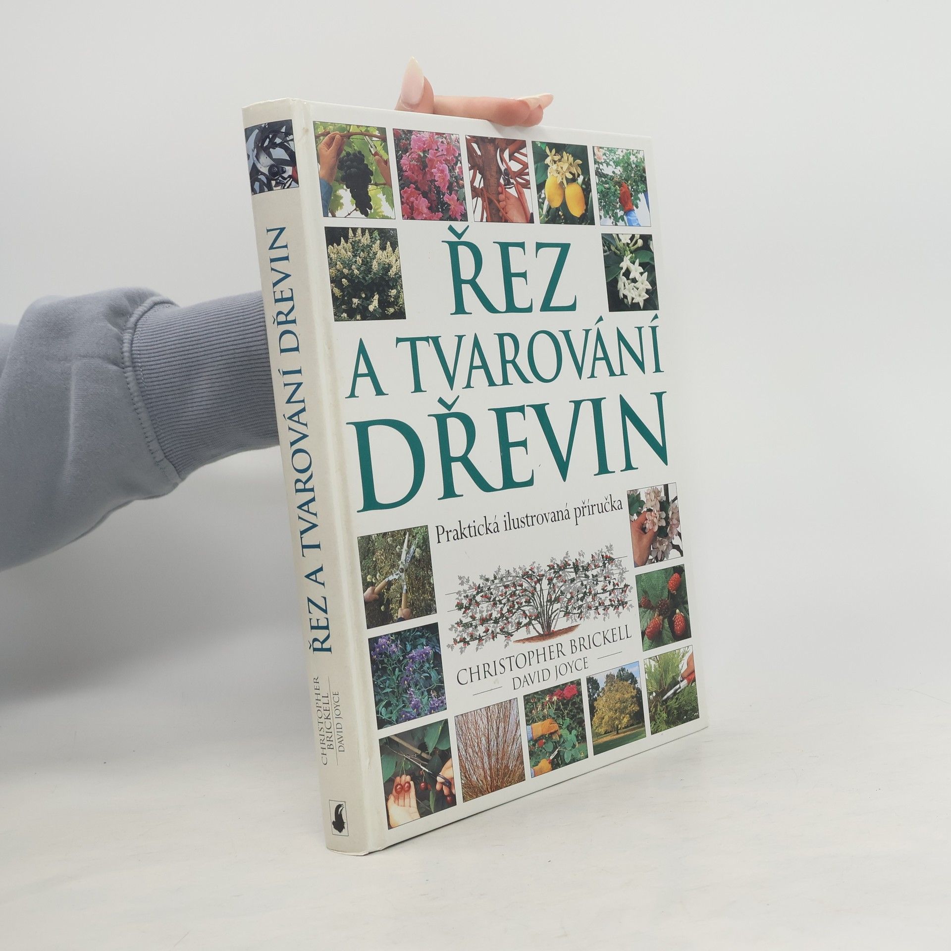 Christopher Brickell Řez a tvarování dřevin