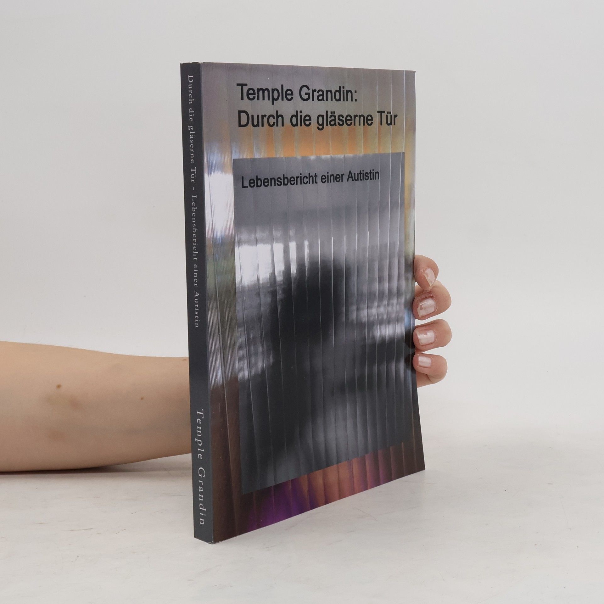 Durch die gläserne Tür