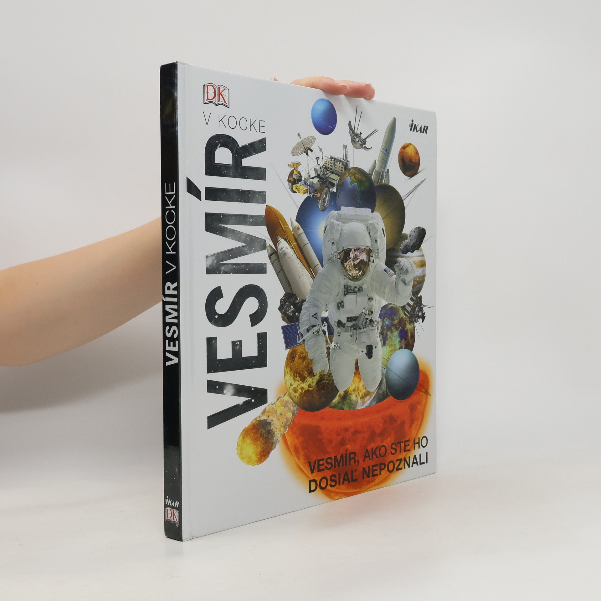 Collectif d'auteurs Vesmír v kocke