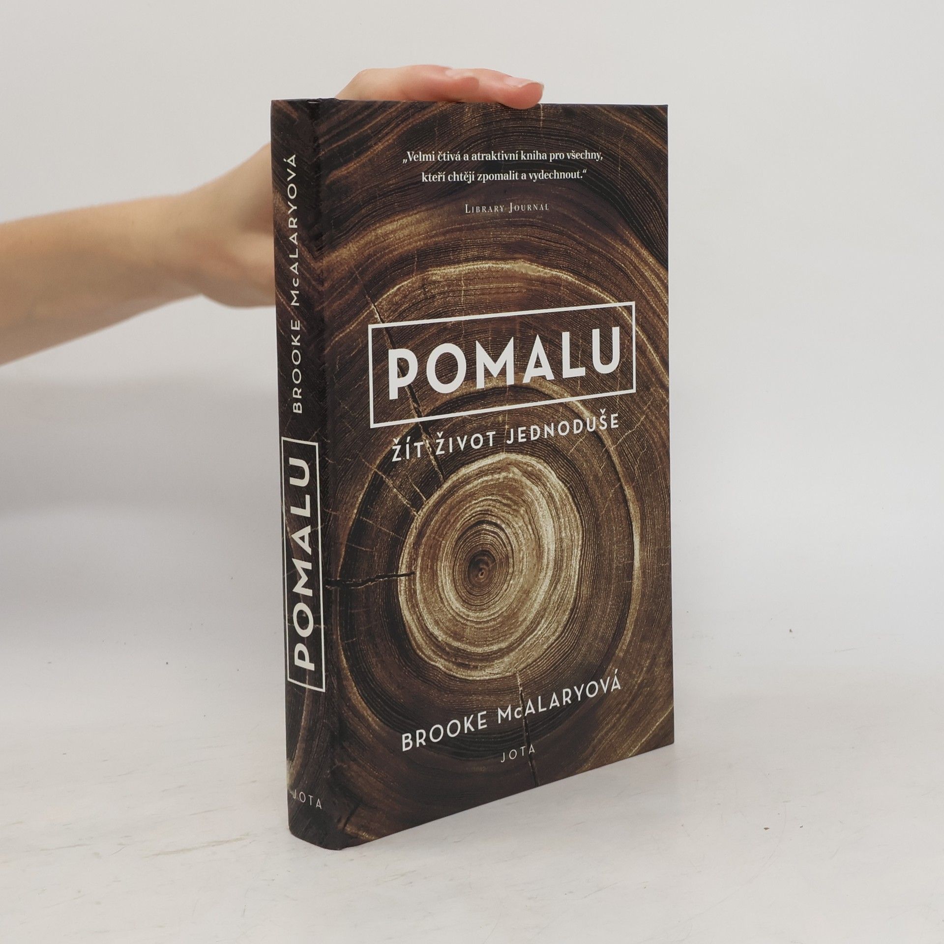 Brooke McAlary Pomalu