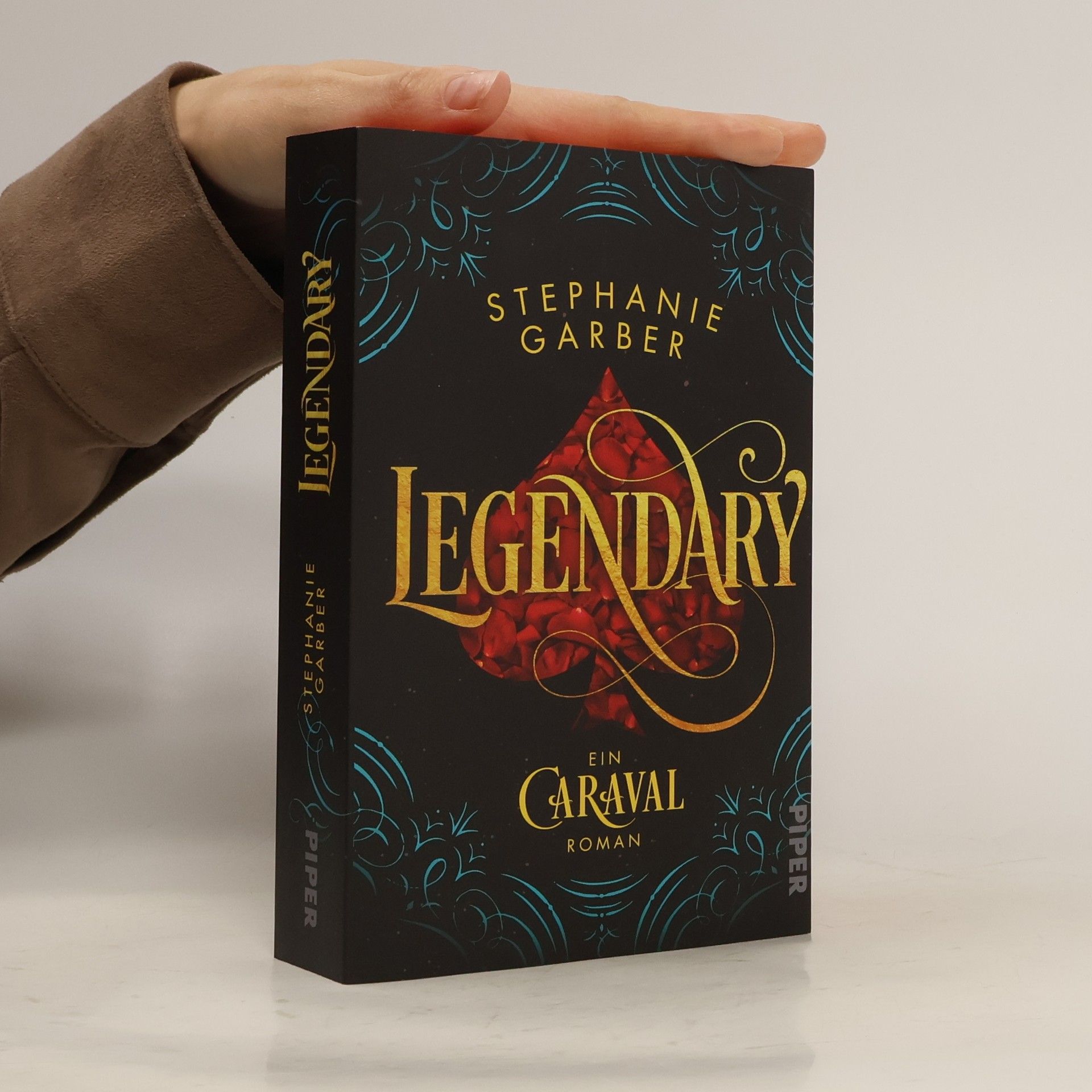 Stephanie Garber Legendary