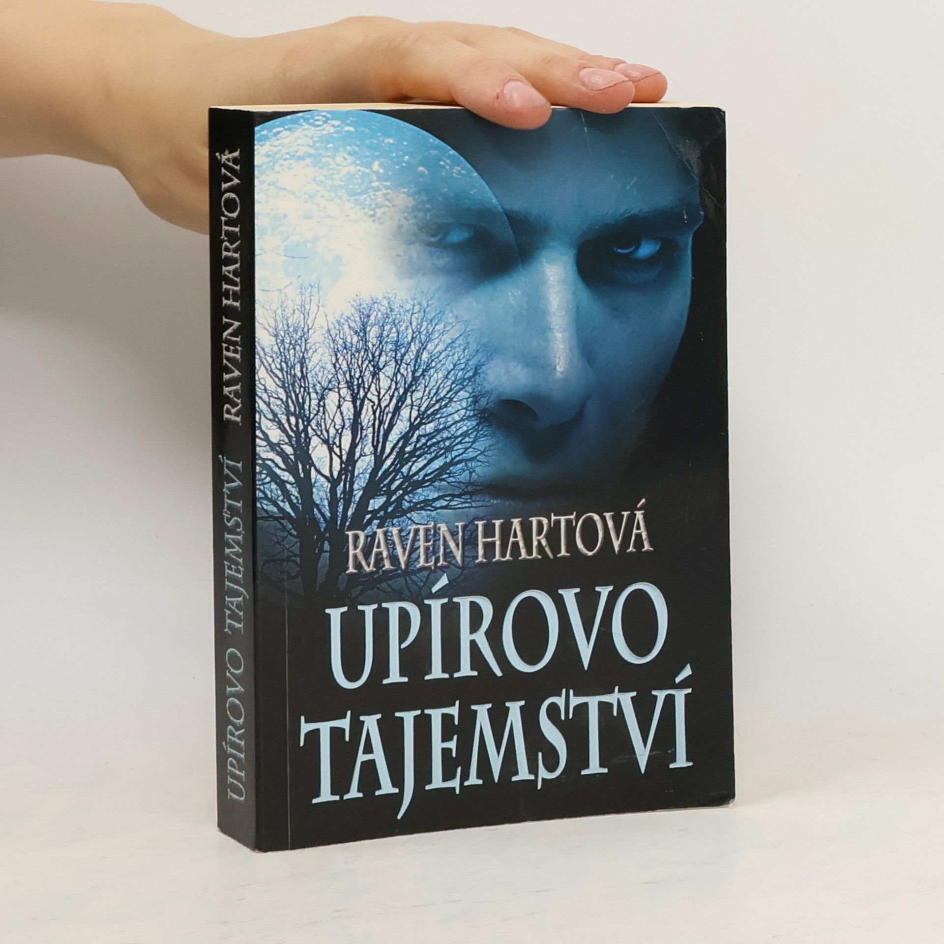 Raven Hart Upírovo tajemství