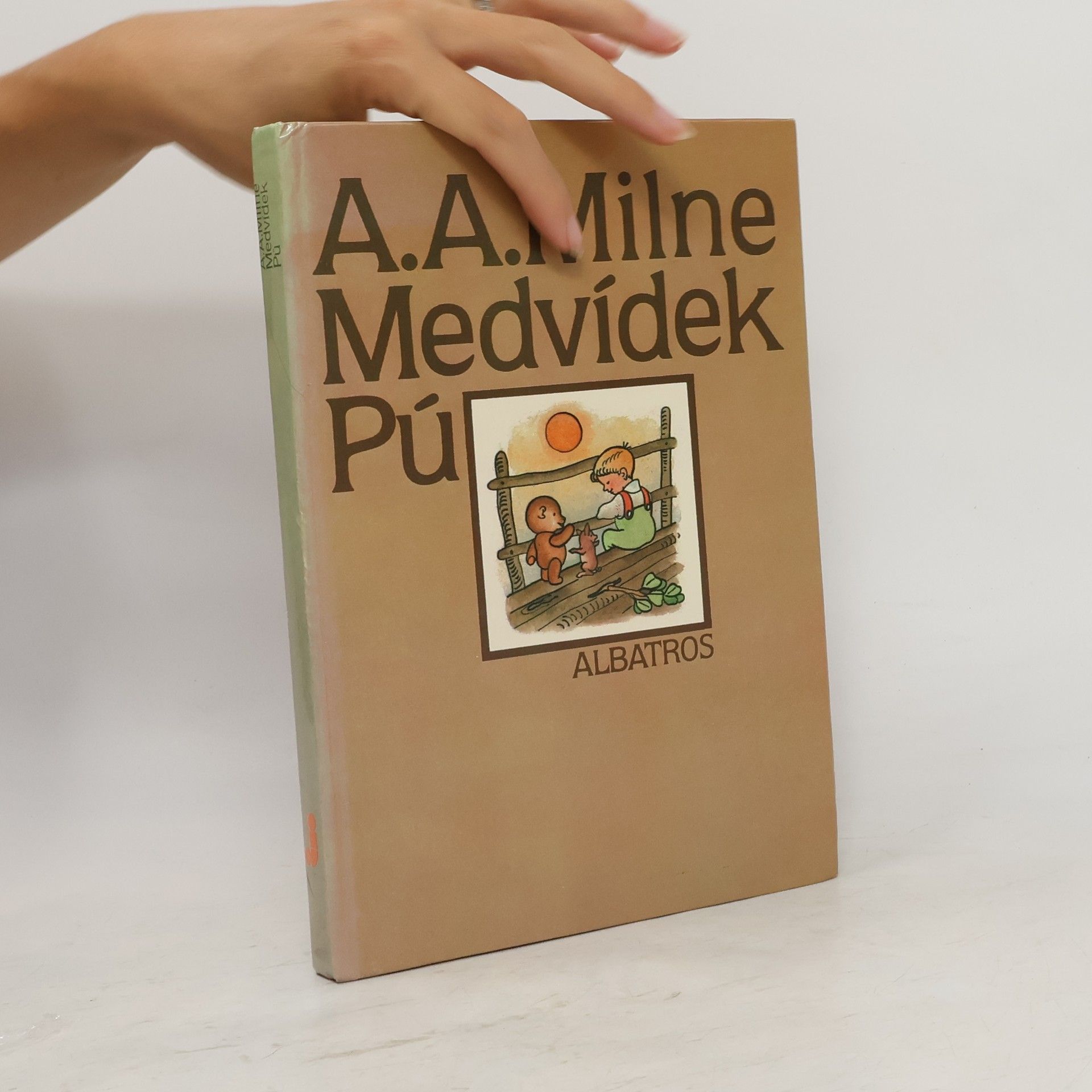 Alan Alexander Milne Medvídek Pú