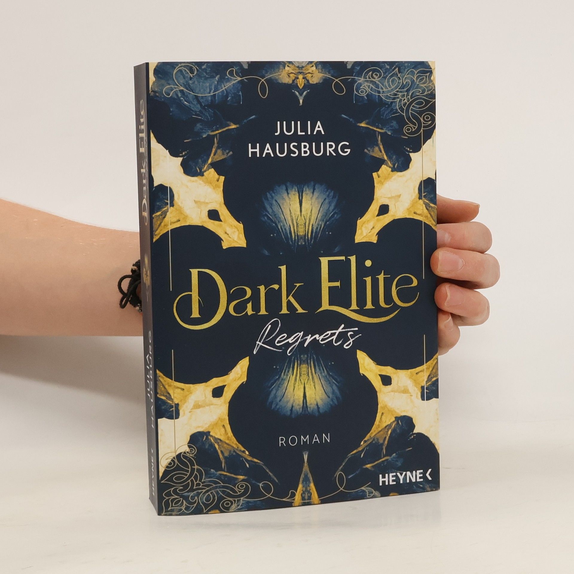 Julia Hausburg Dark Elite. Regrets