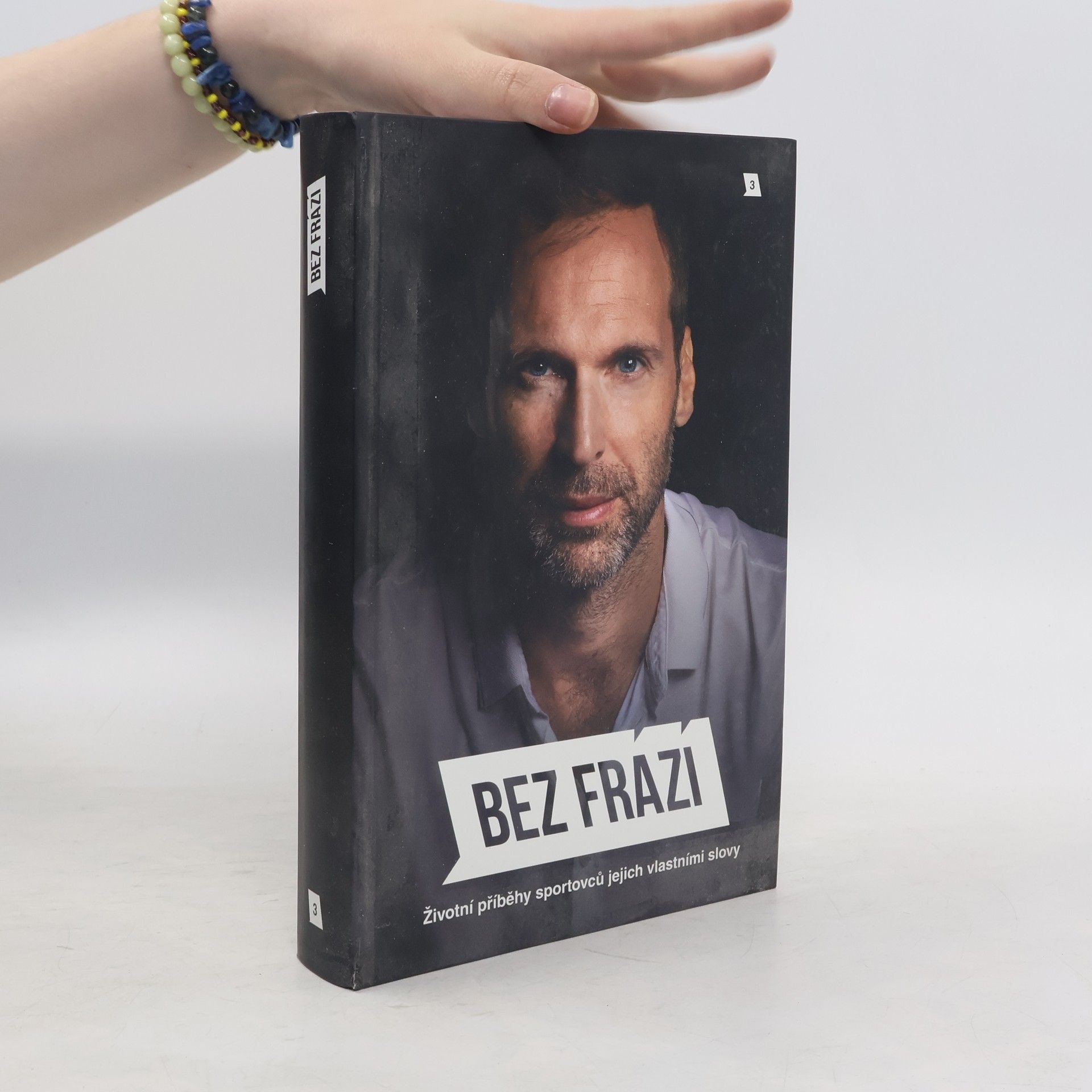 Bez frází 3