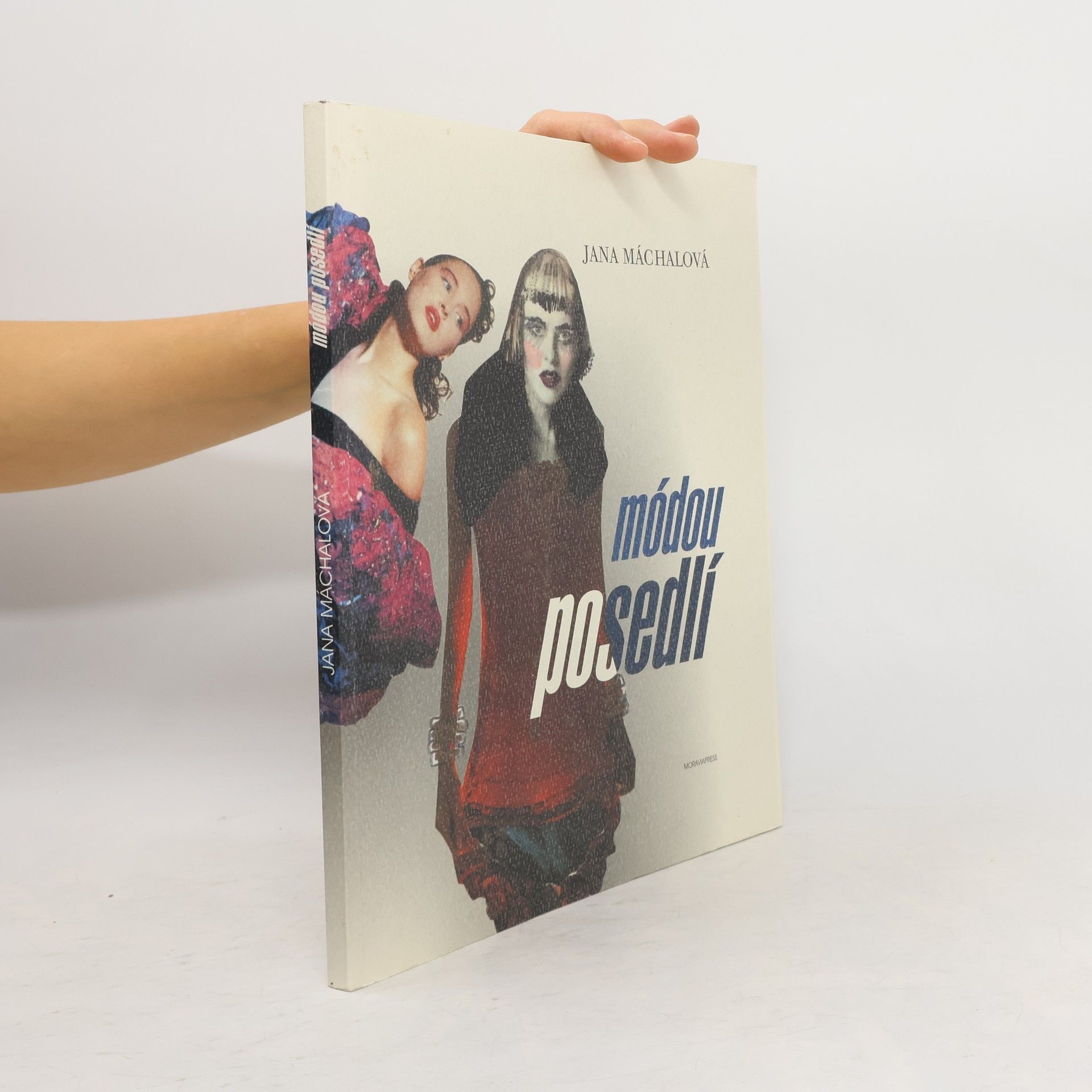 Módou posedlí. Čtení o módě 20. století