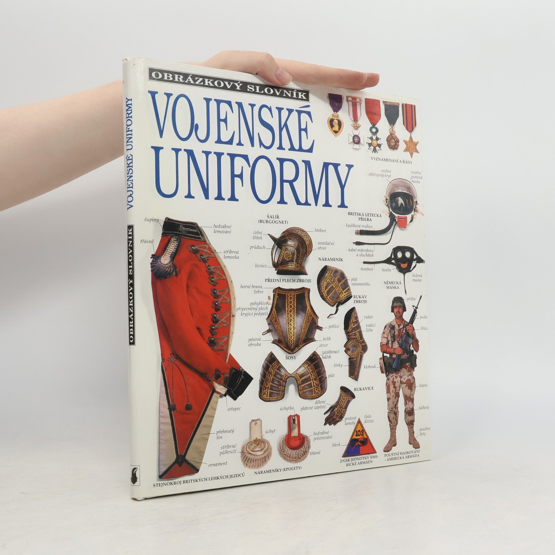 Vojenské uniformy a výstroj