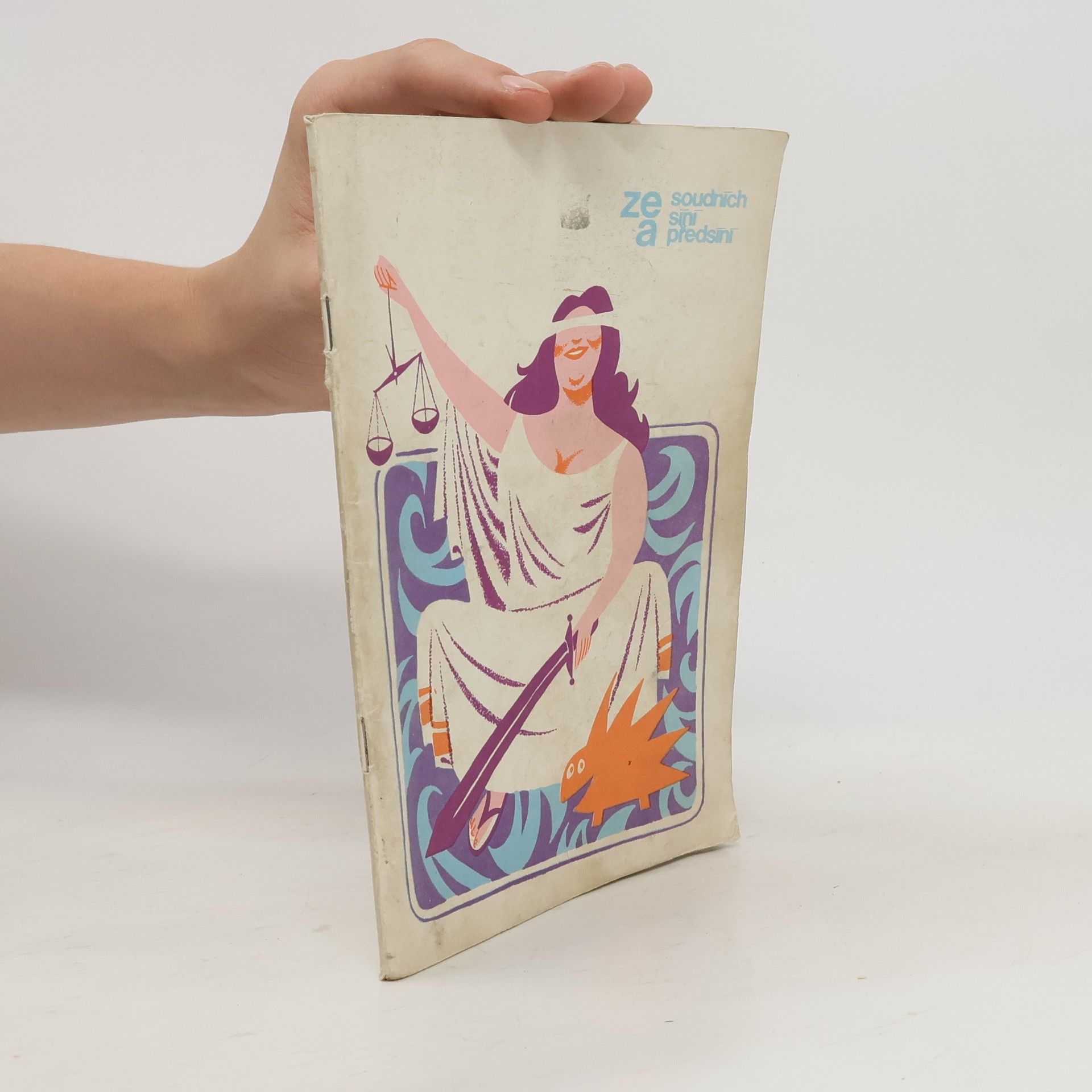 Collectif d'auteurs Ze soudních síní a předsíní