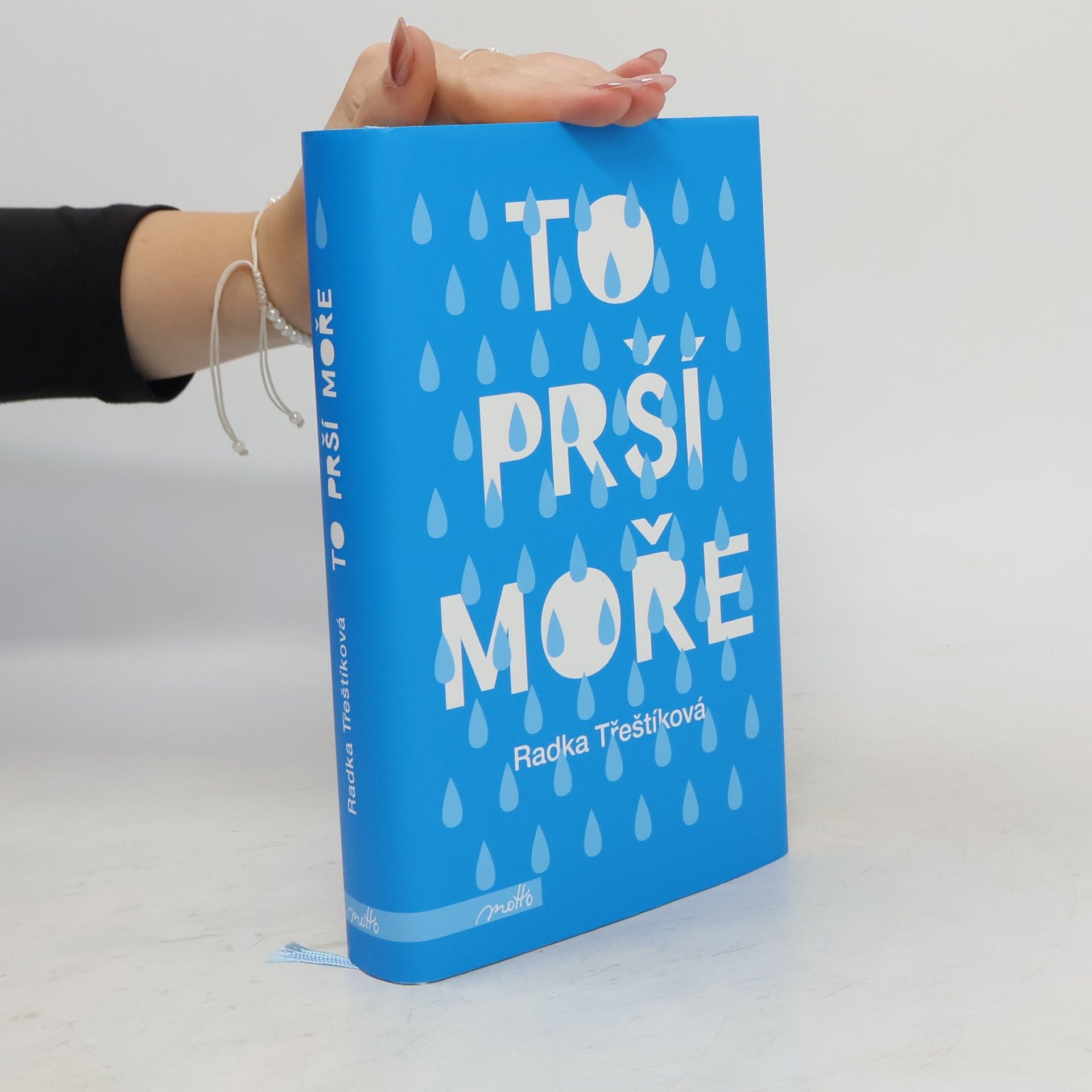 Radka Třeštíková To prší moře