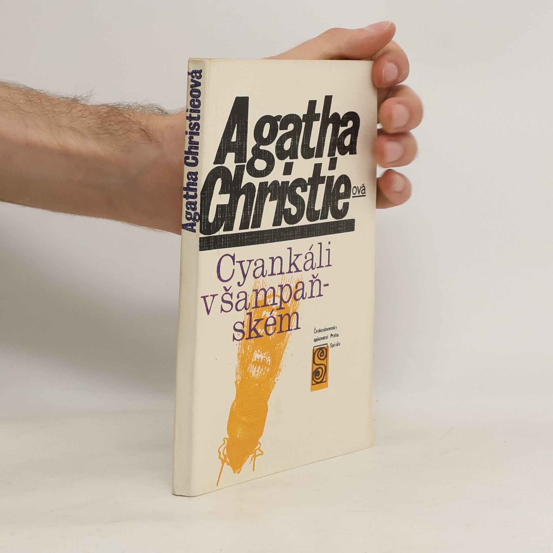 Agatha Christie Cyankáli v šampaňském