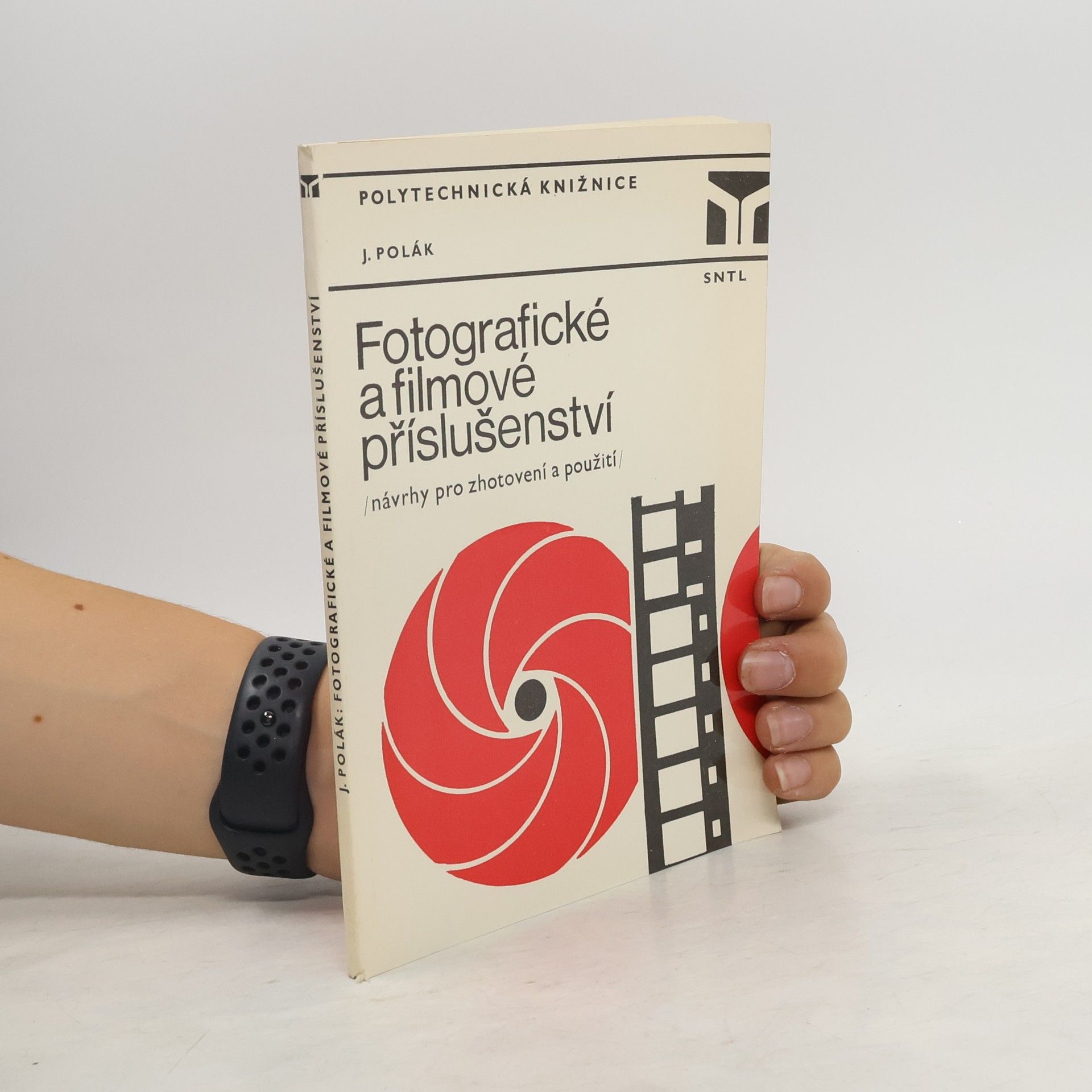 Josef Polák Fotografické a filmové příslušenství