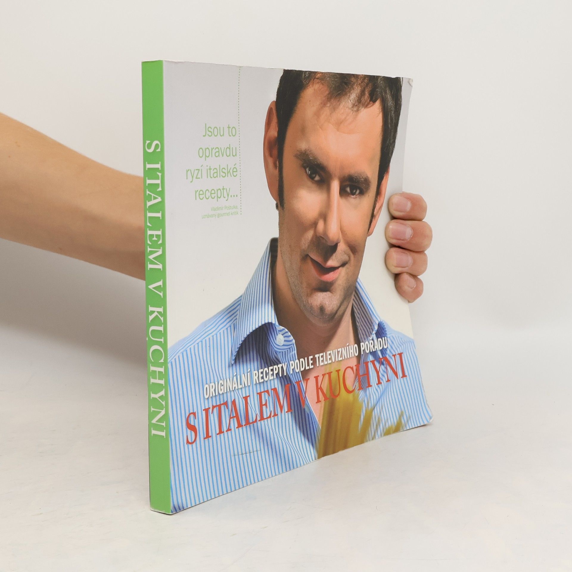 Emanuele Ridi S Italem v kuchyni