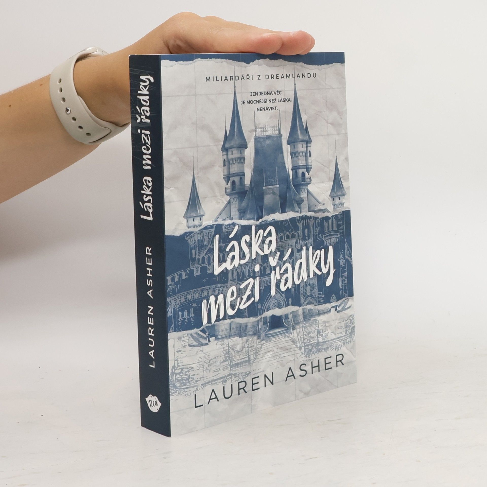 Lauren Asher Láska mezi řádky