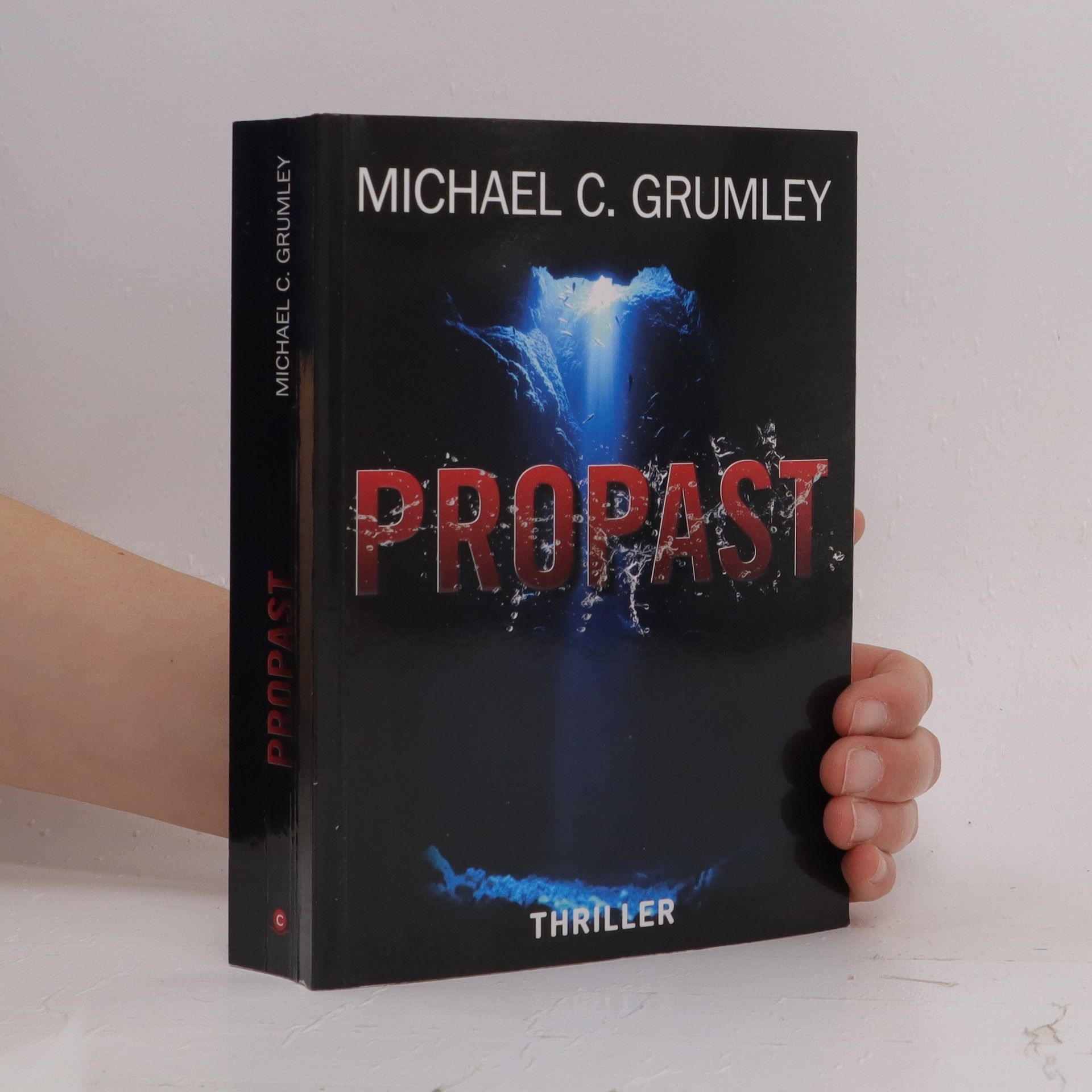 Michael Grumley Propast