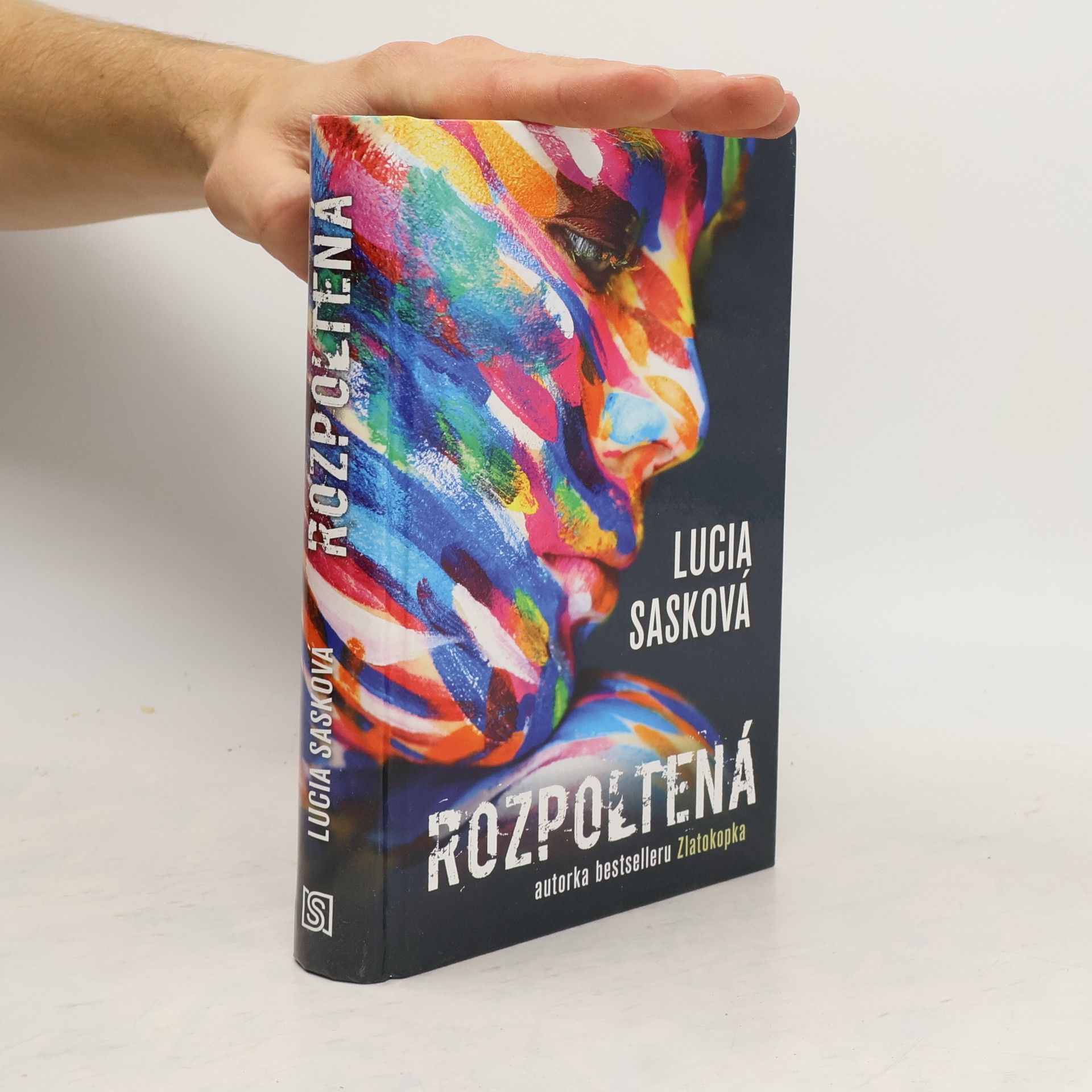 Lucia Sasková Rozpoltená