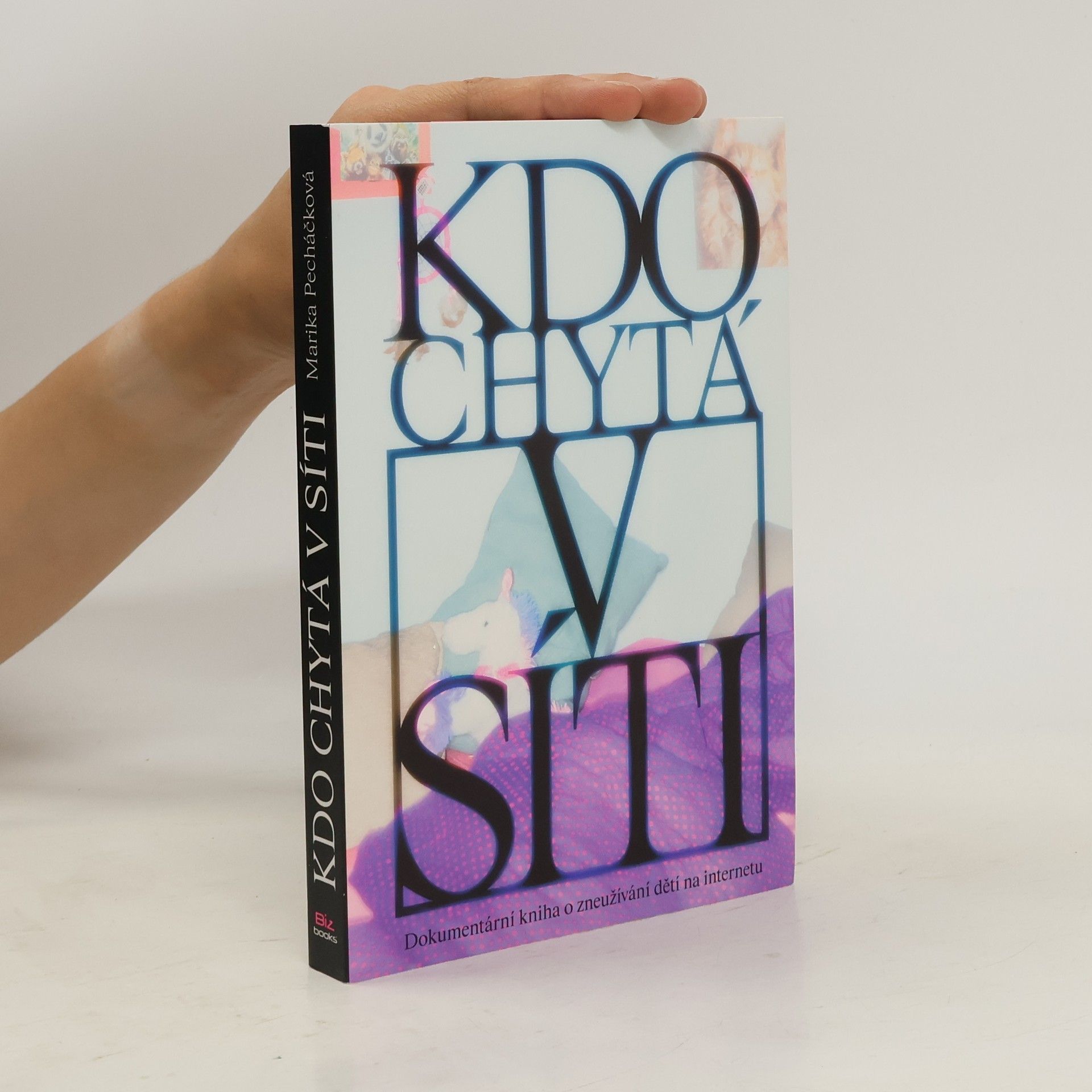 Marika Pecháčková Kdo chytá v síti