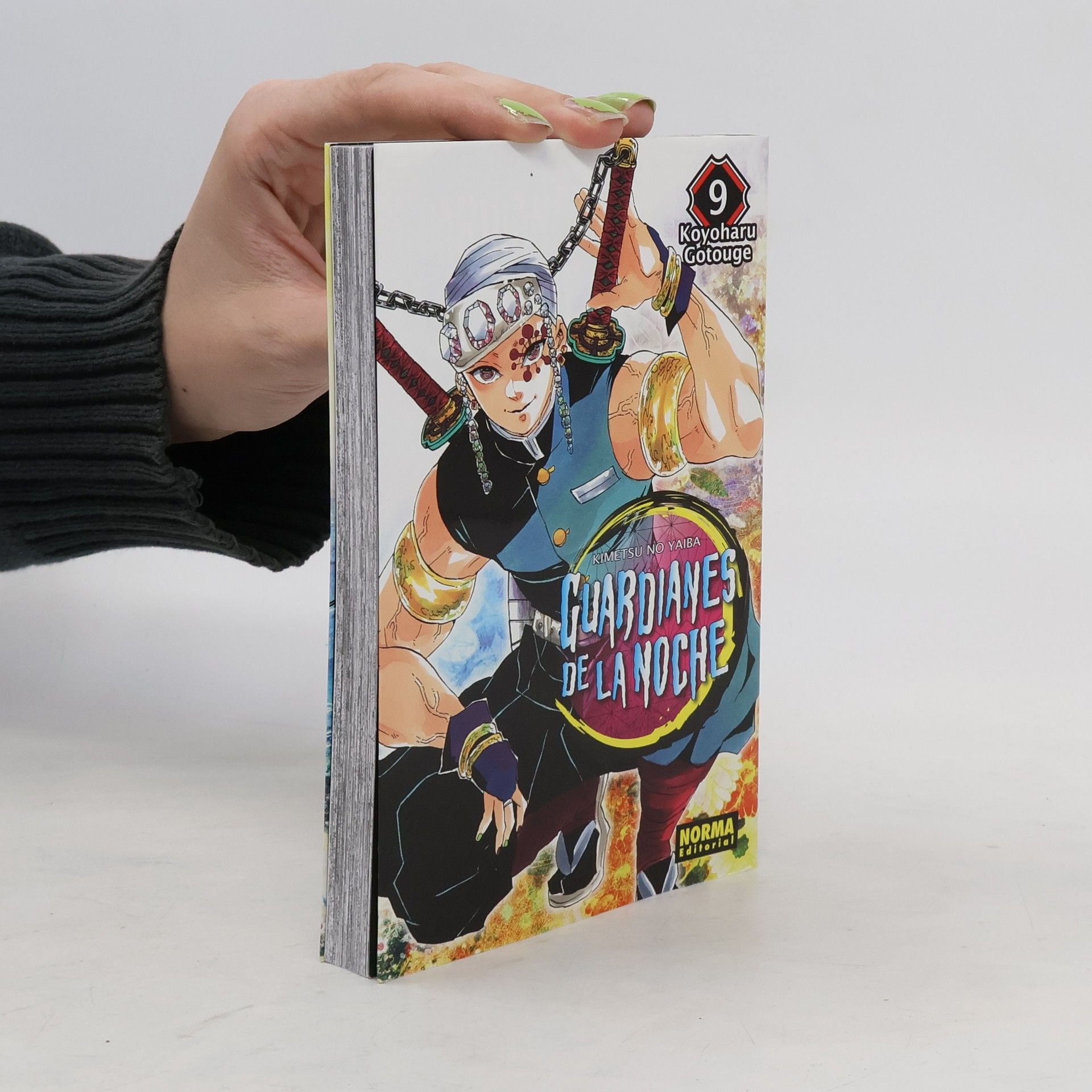 Koyoharu Gotoge Guardianes de la noche 9