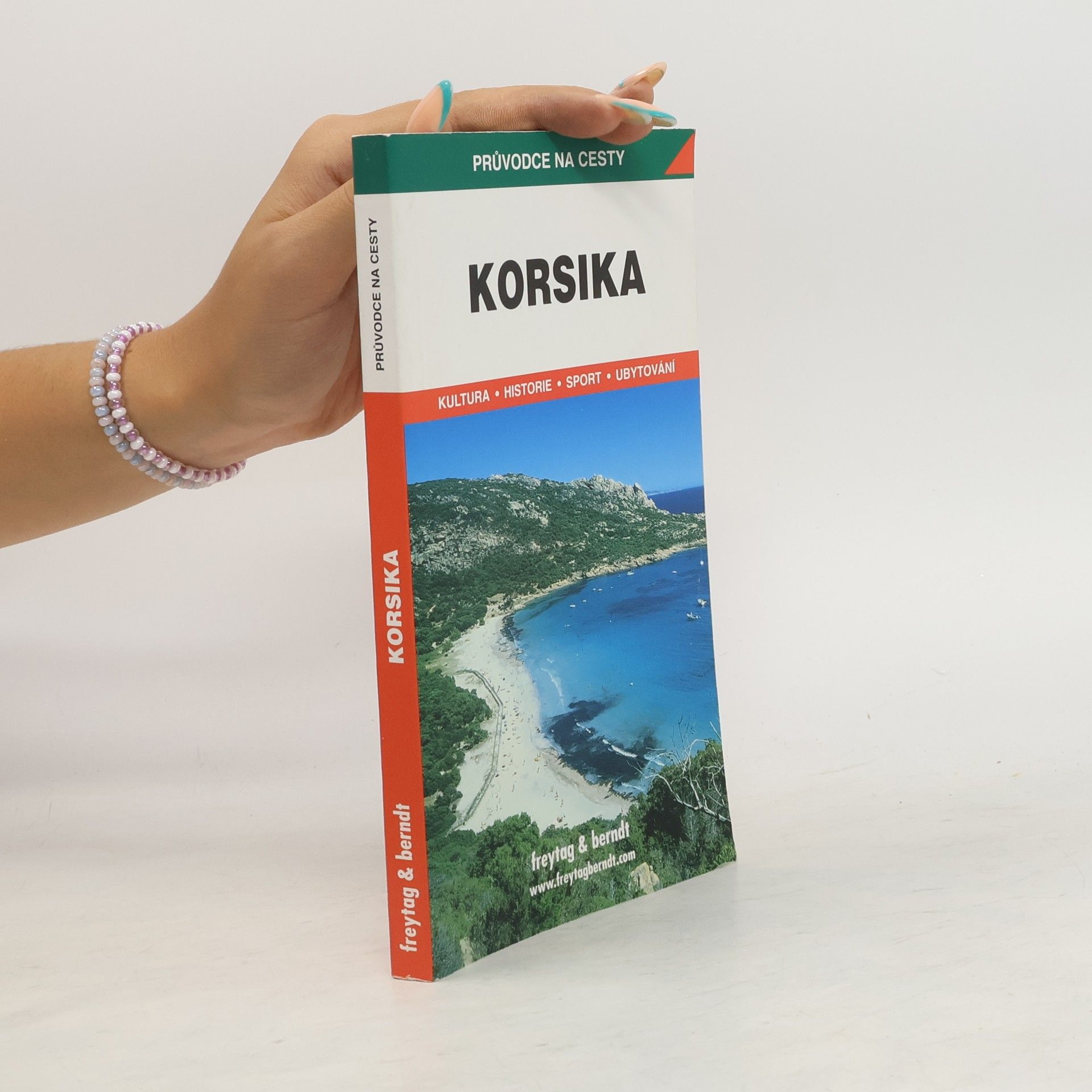 Korsika : podrobné a přehledné informace o historii, kultuře, přírodě a turistickém zázemí Korsiky