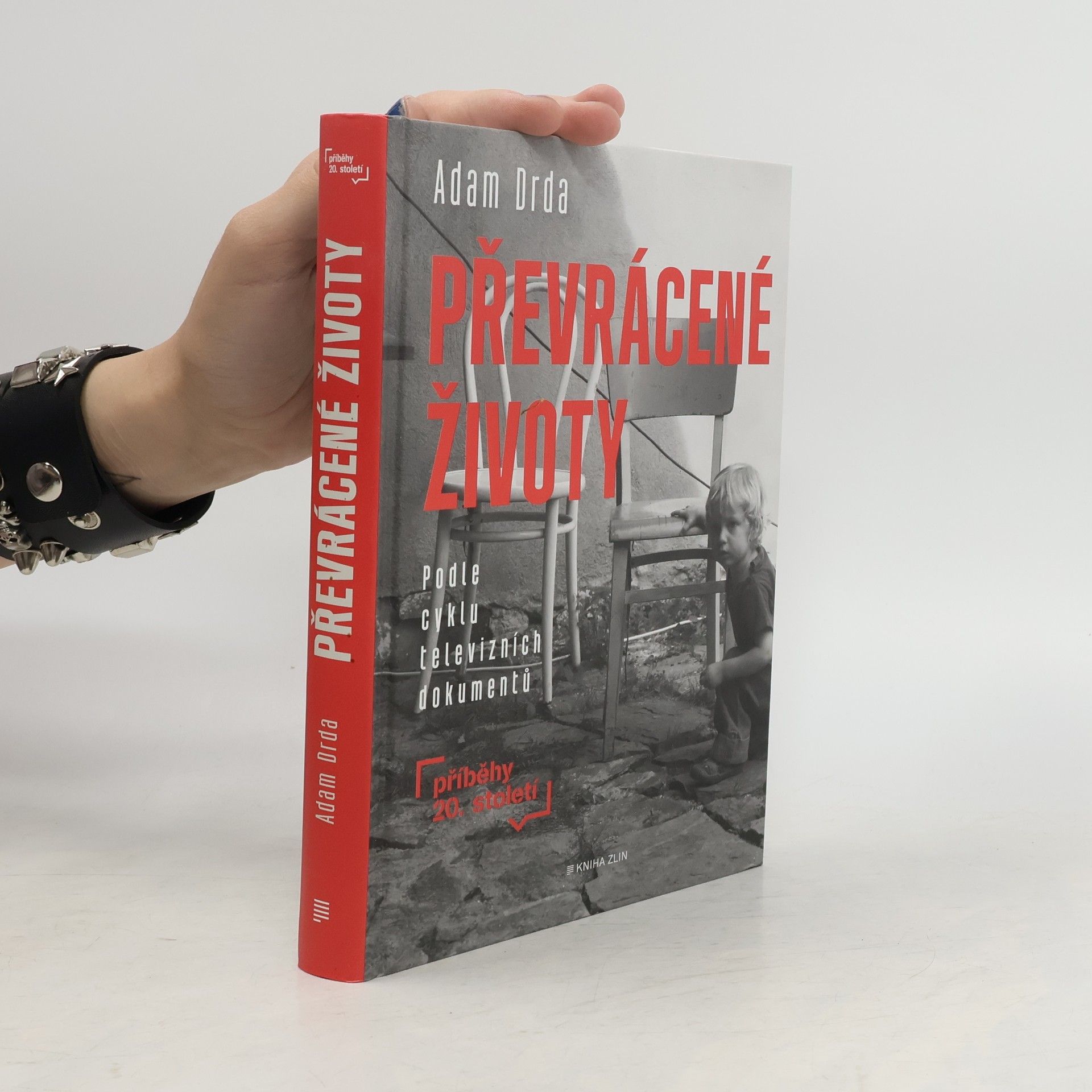 Adam Drda Převrácené životy