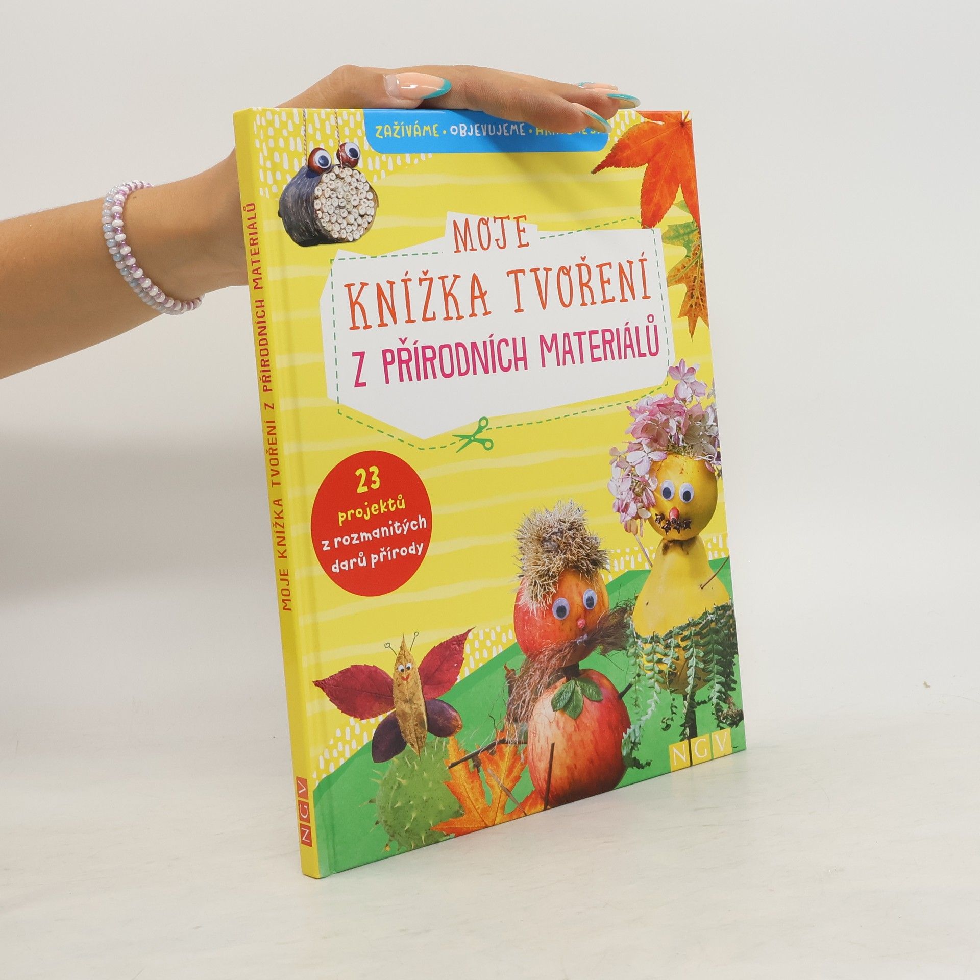 AA.VV. Moje knížka tvoření z přírodních materiálů
