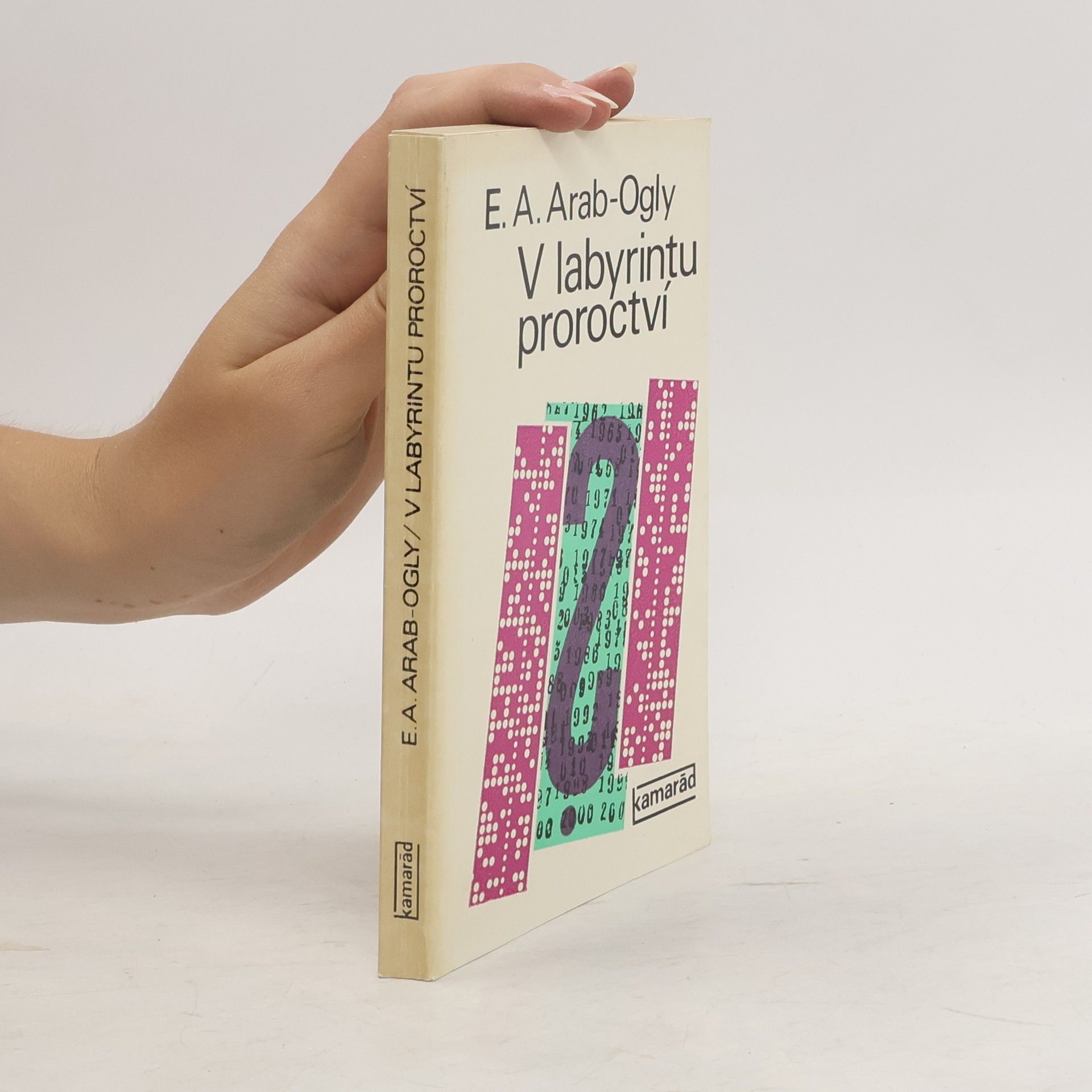 V labyrintu proroctví