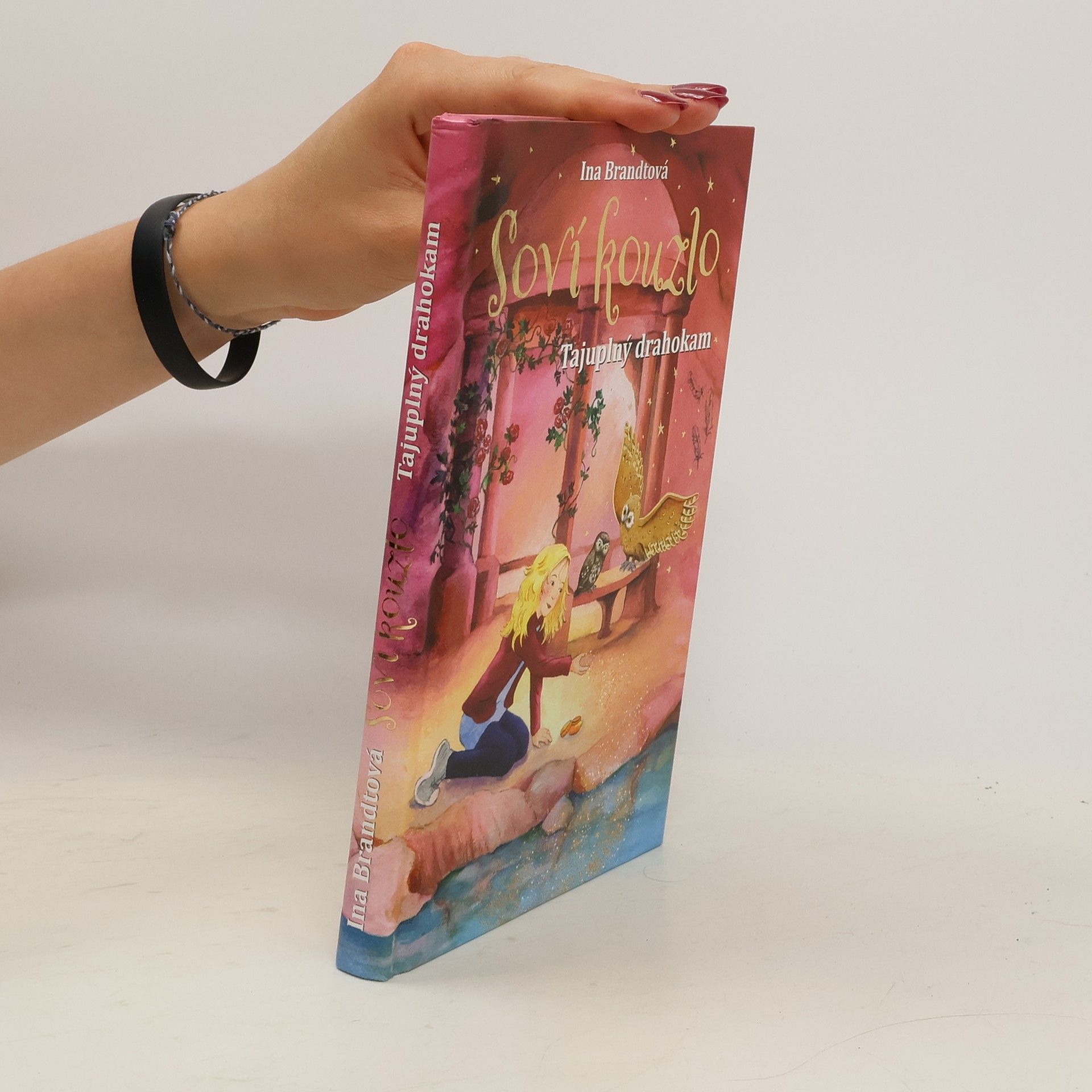 Soví kouzlo. Tajuplný drahokam