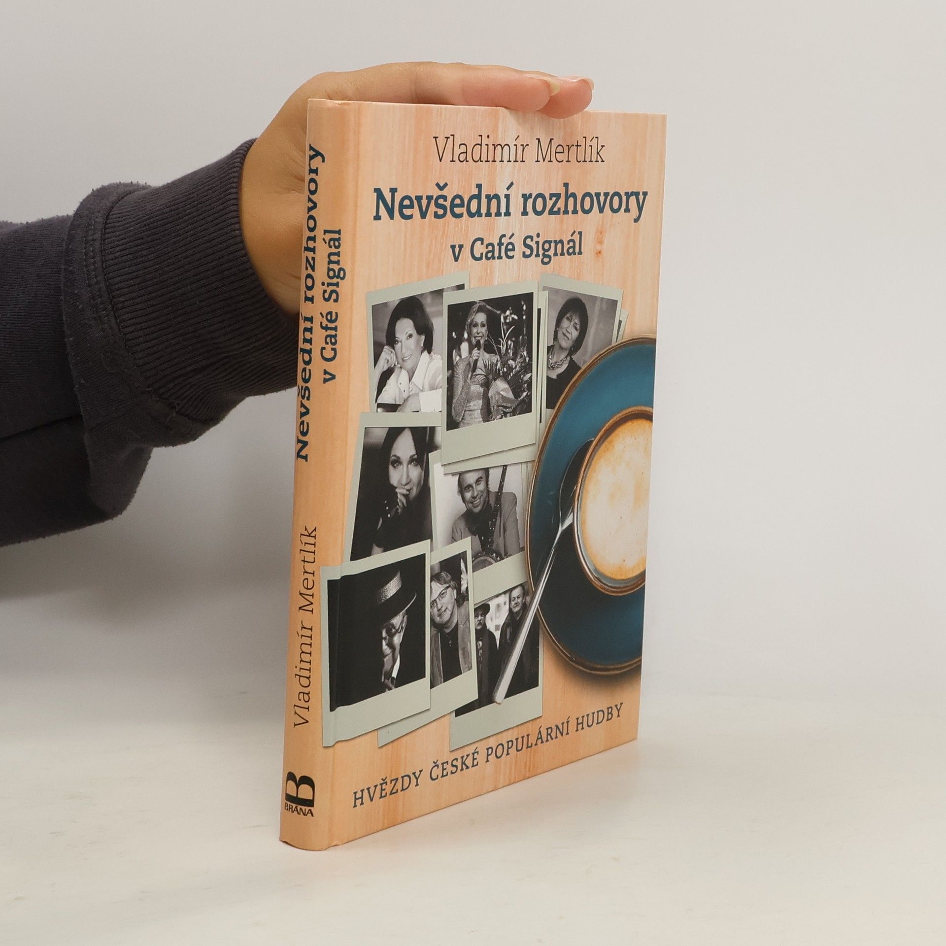 Nevšední rozhovory v Café Signál