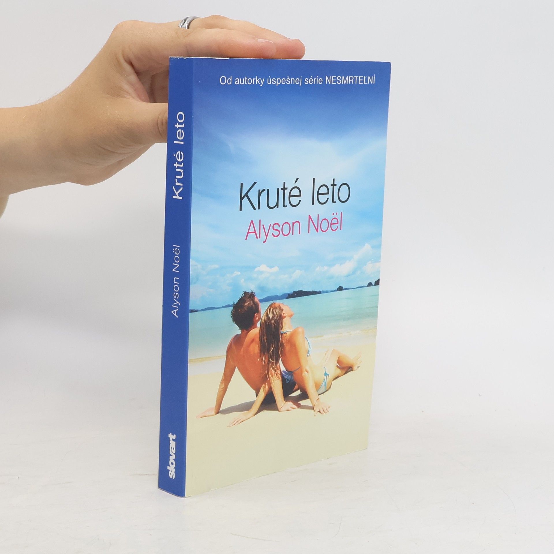 Alyson Noë͏l Kruté leto