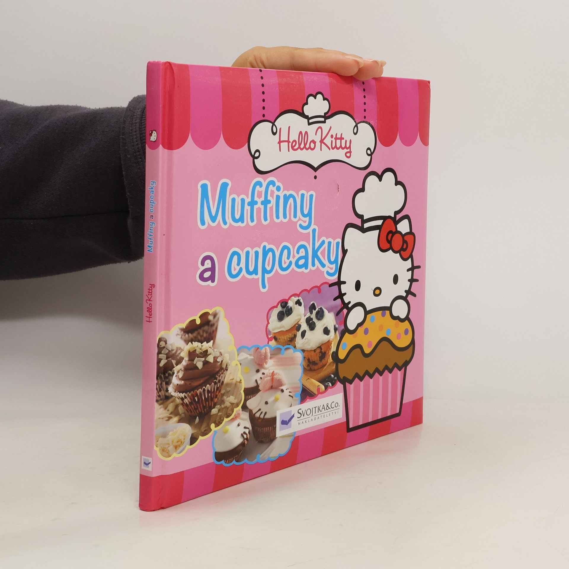 Autorenkollektiv Muffiny a cupcaky. Hello Kitty