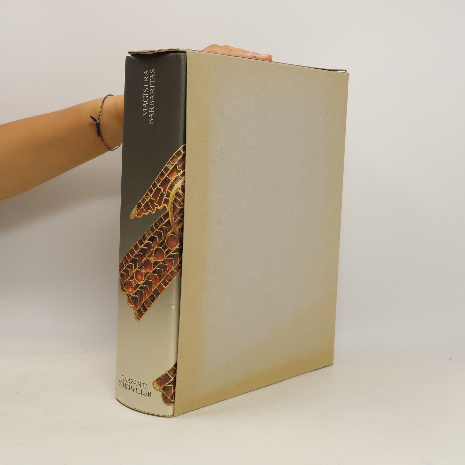 Autores varios Magistra barbaritas