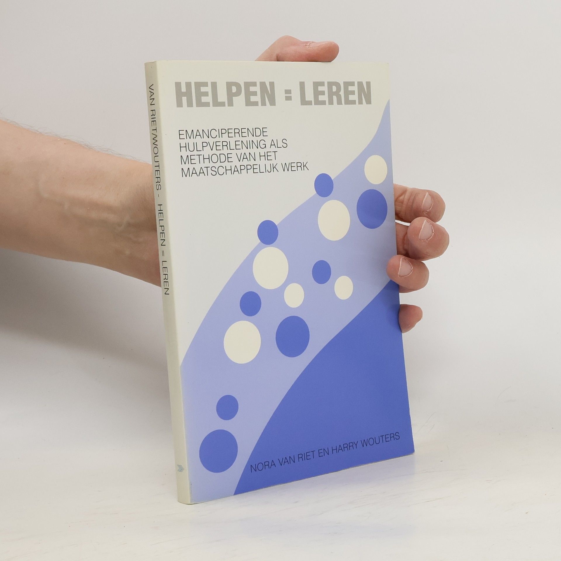 Nora van Riet Helpen