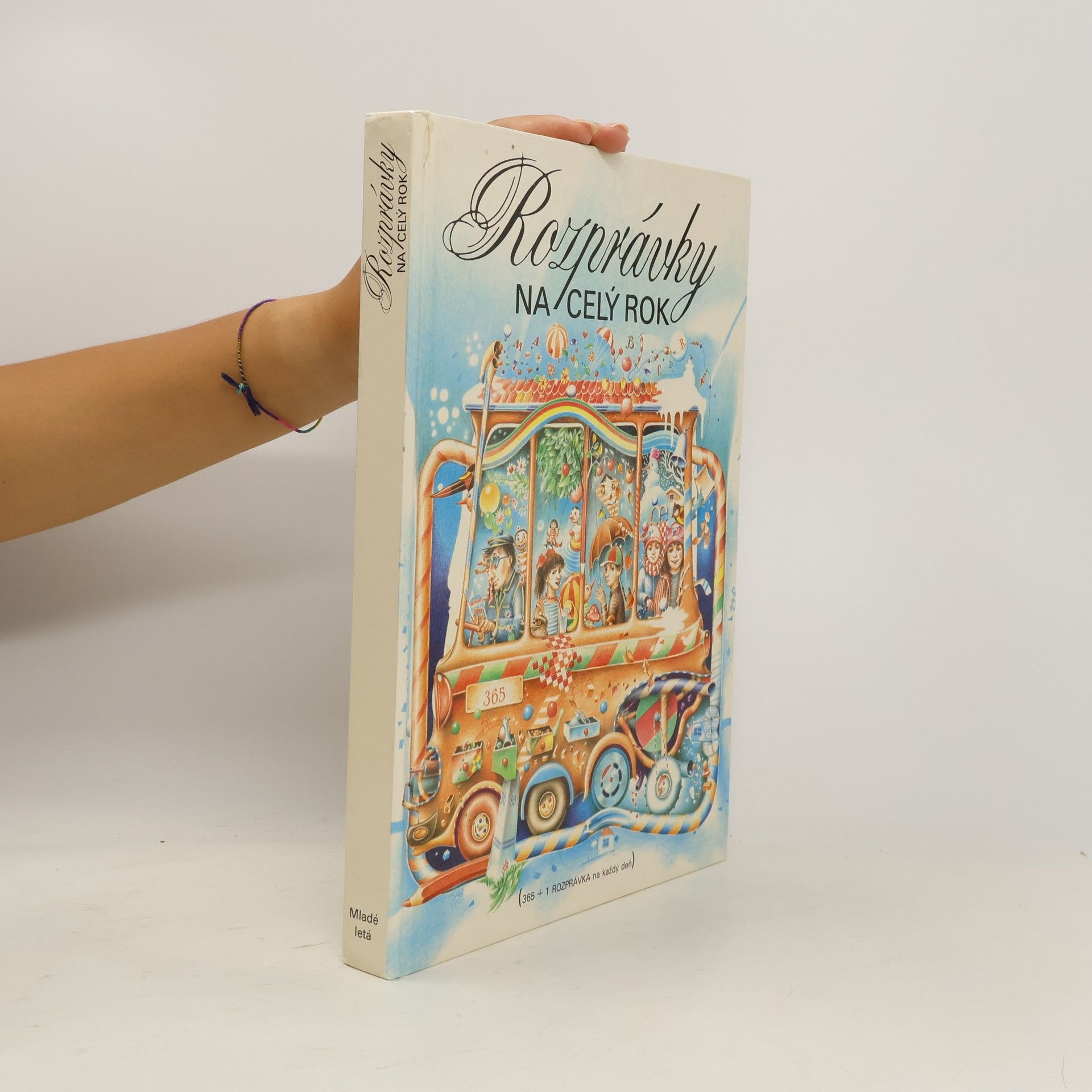 Daniel Hevier Rozprávky na celý rok