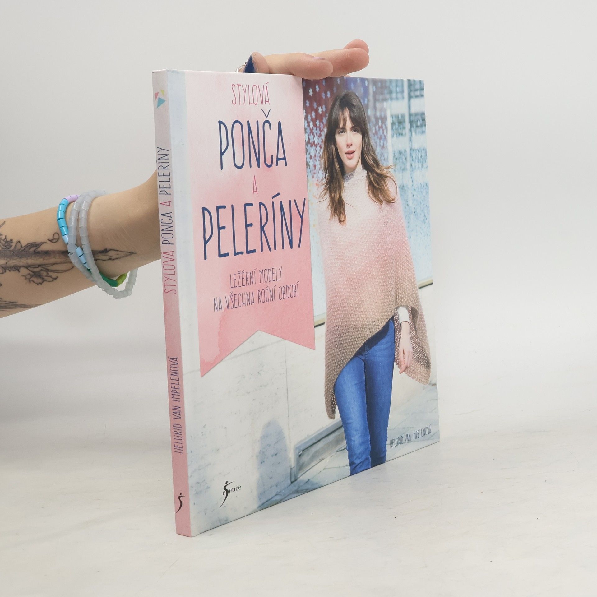 Helgrid Van Impelen Stylová ponča a peleríny