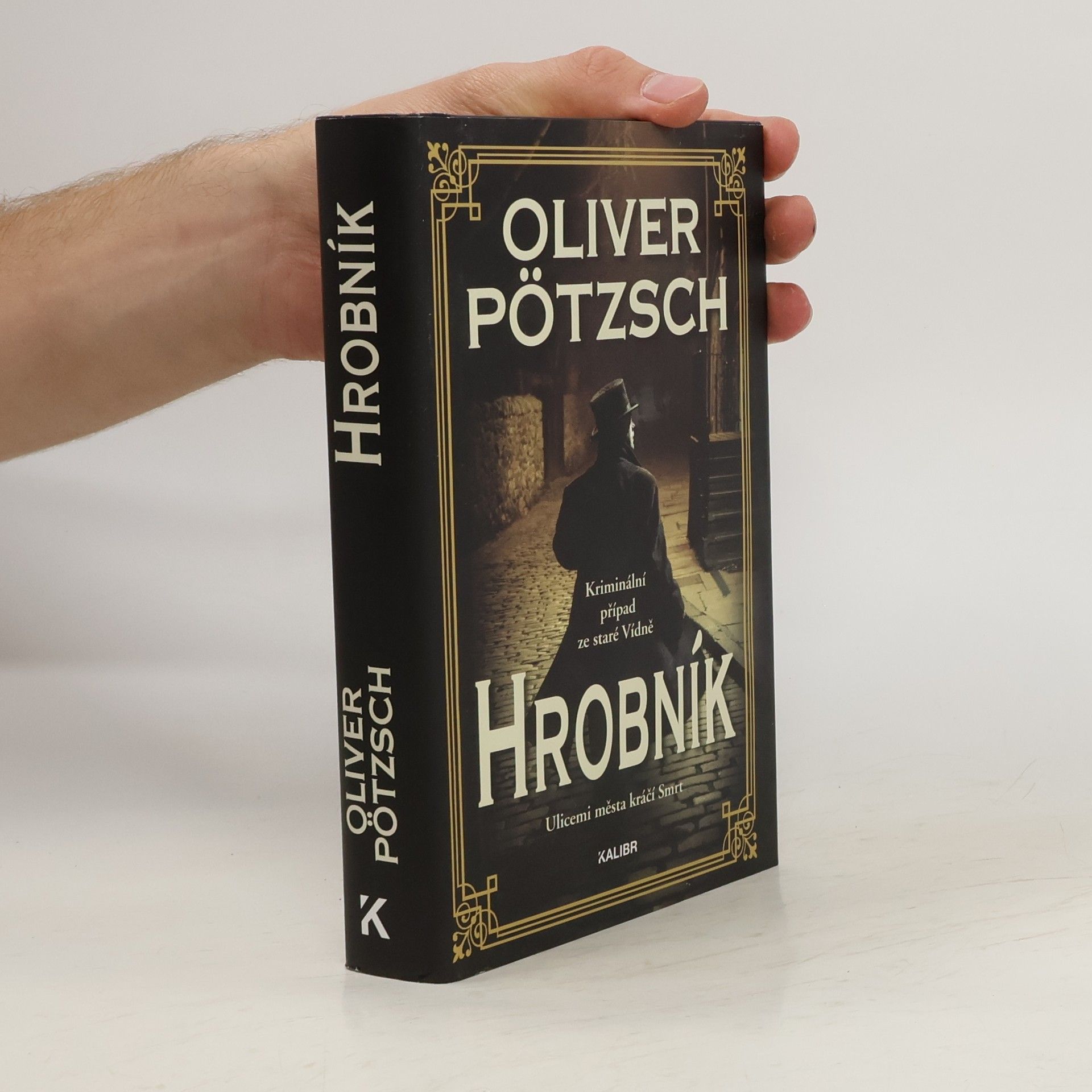 Oliver Pötzsch Hrobník