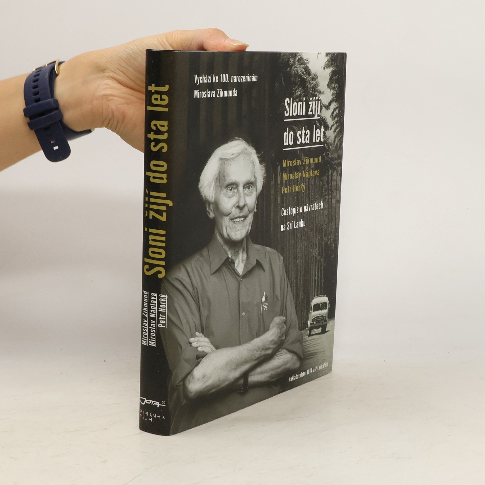 Miroslav Zikmund Sloni žijí do sta let