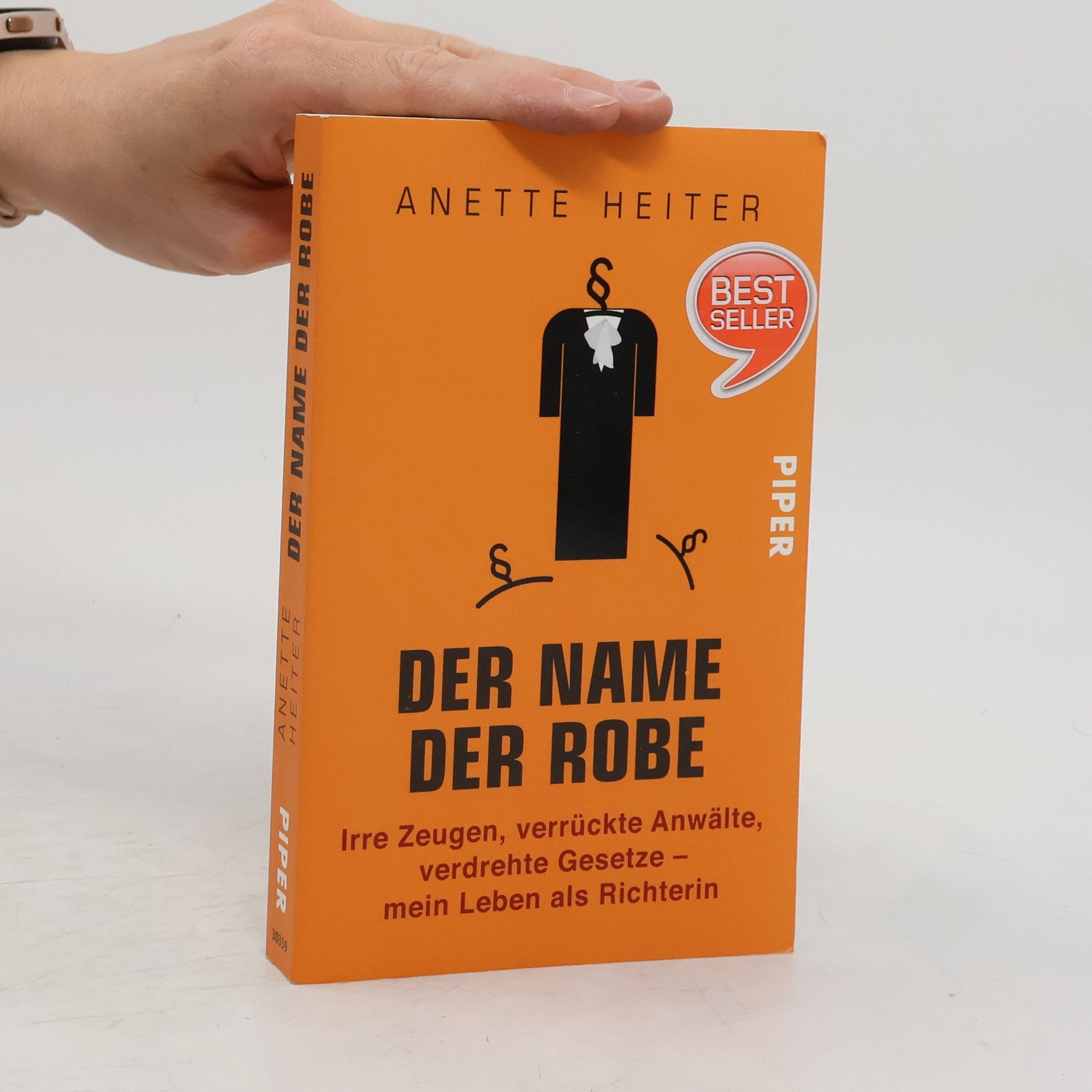 Anette Heiter Der Name der Robe